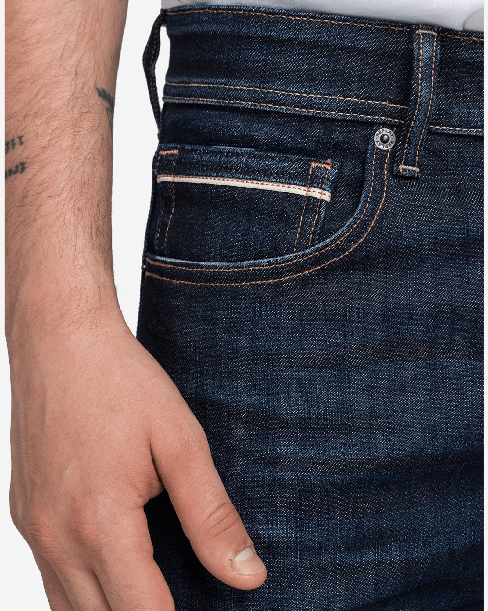 بنطال جينز غروفر بقصّة مستقيمة