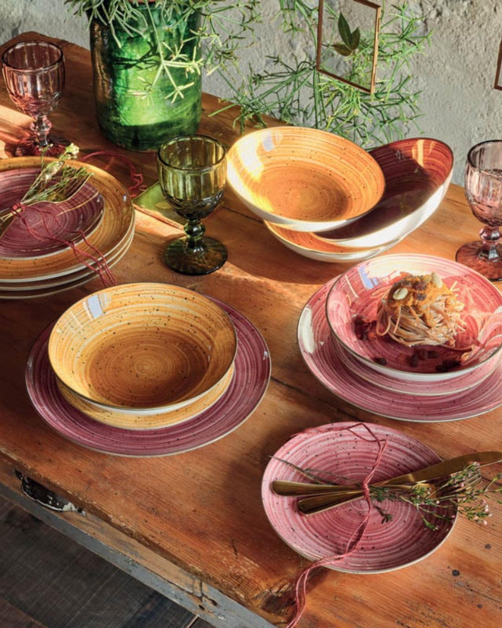 طقم عشاء بورسلين من توغنانا ماسيس، 18 قطعة - متعدد الألوان الدافئ