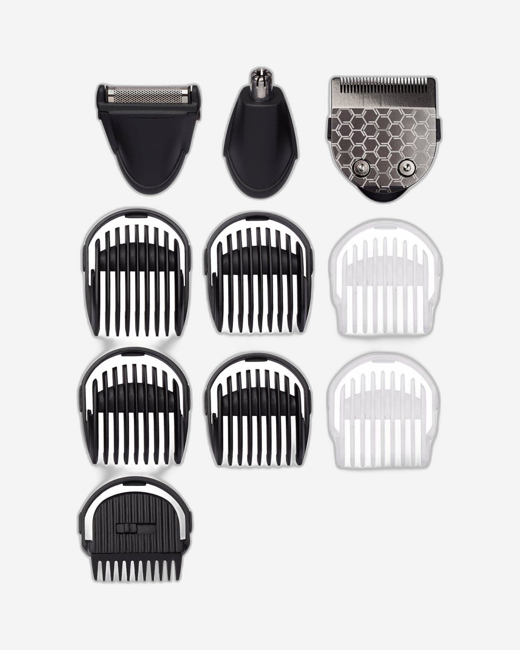 ماكينة تشذيب وقص الشعر من BaByliss مصنوعة من التيتانيوم الأسود والكربون