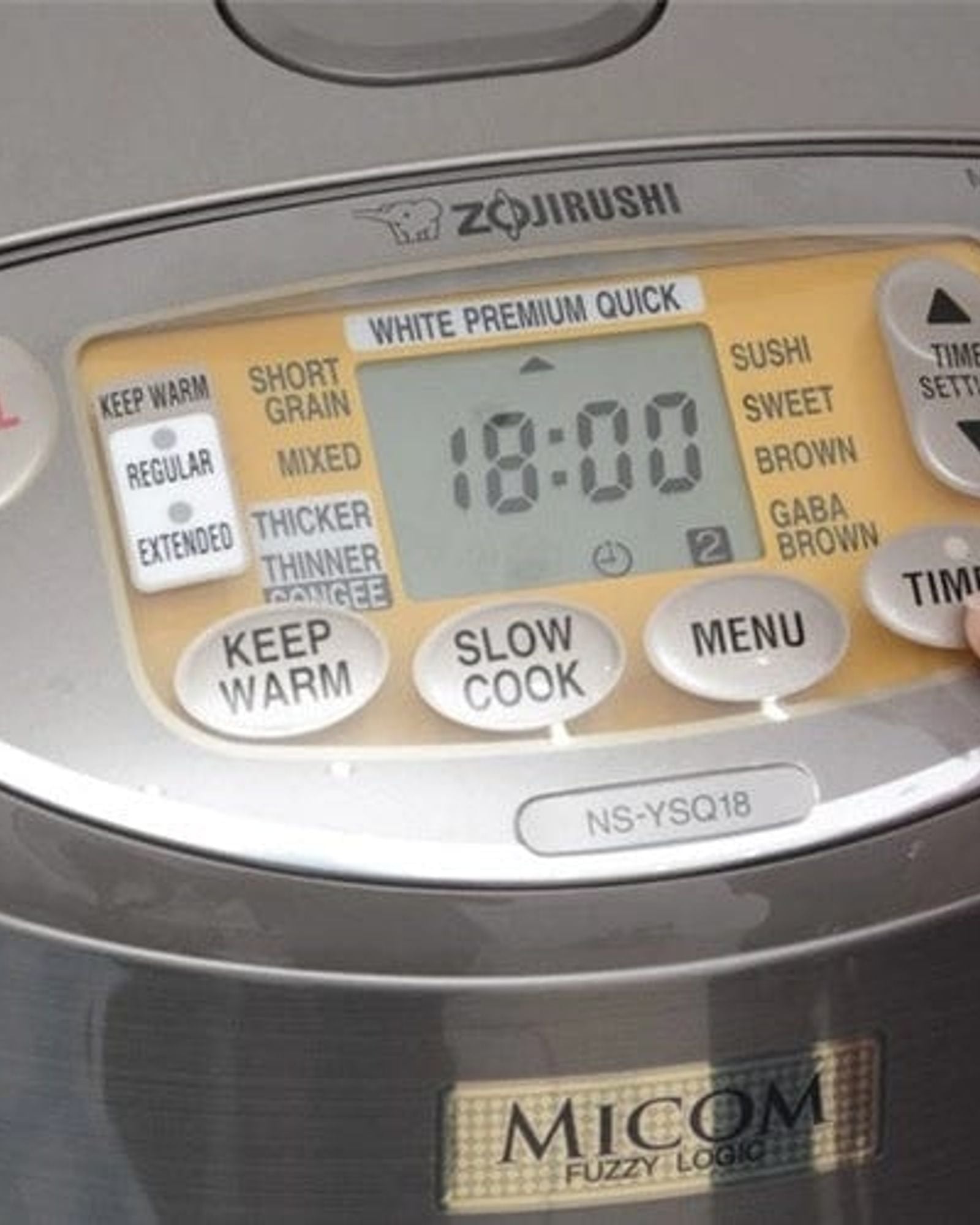 جهاز طهي الأرز الإلكتروني من زوجيروشي، سعة 1.8 لتر، لون بني من الفولاذ المقاوم للصدأ