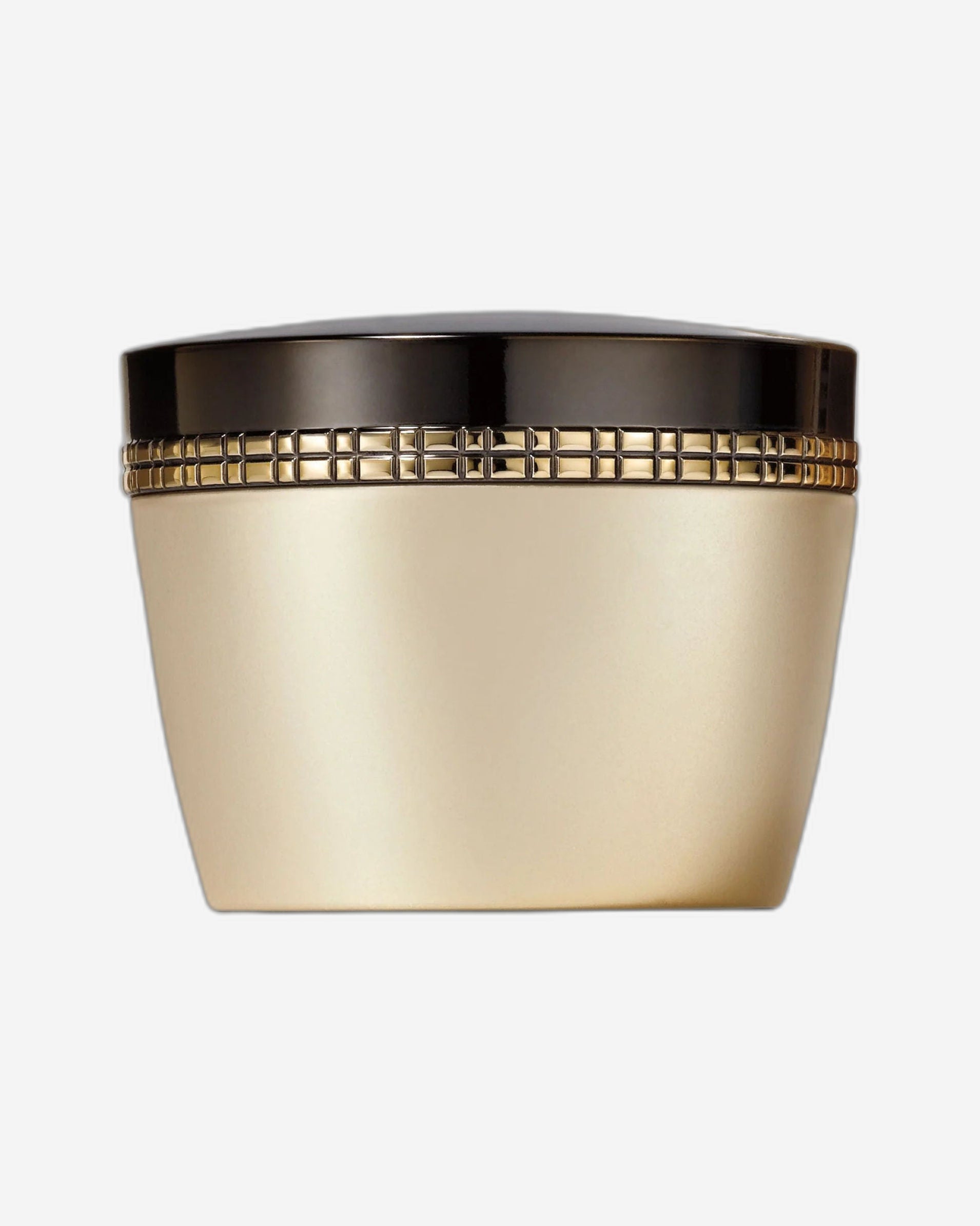 كريم تجديد البشرة الليلي من إليزابيث أردن