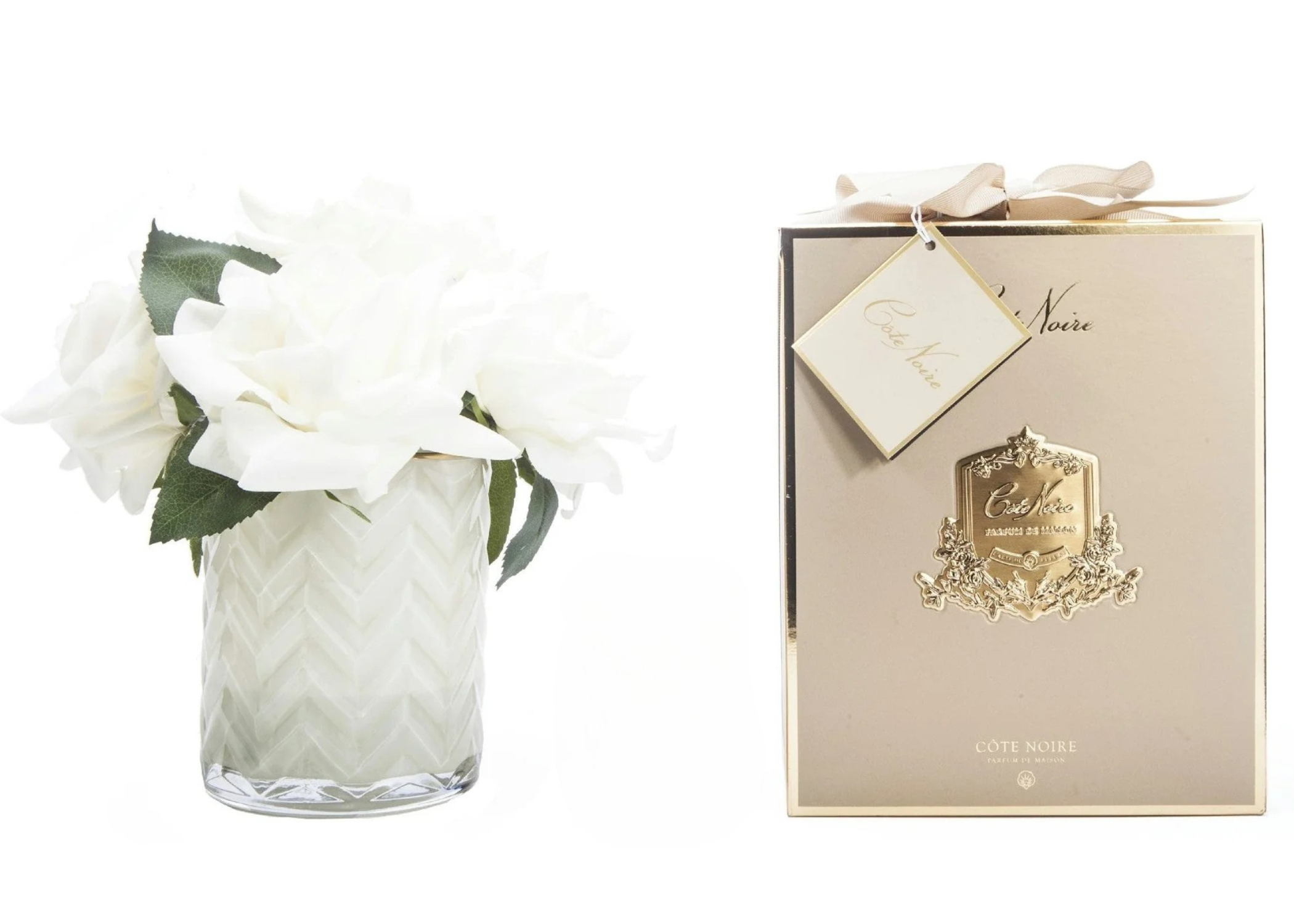 باقة "براعم الورد" في مزهرية زجاجية مع زهور حريرية اصطناعية