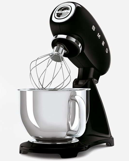 خلاط Smeg قائم أسود