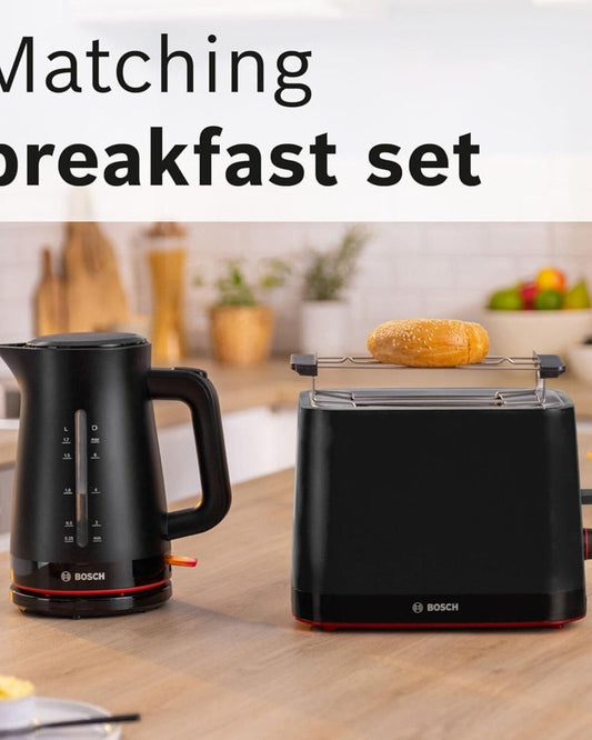 غلاية كهربائية بوش ماي مومنت إنفيوز بسعة 1.7 لتر وخاصية الغليان السريع، ومقياس مياه مزدوج الجوانب، وفلتر لإزالة الترسبات الكلسية، وتخزين سلك الطاقة TWK3M123GB، لون أسود