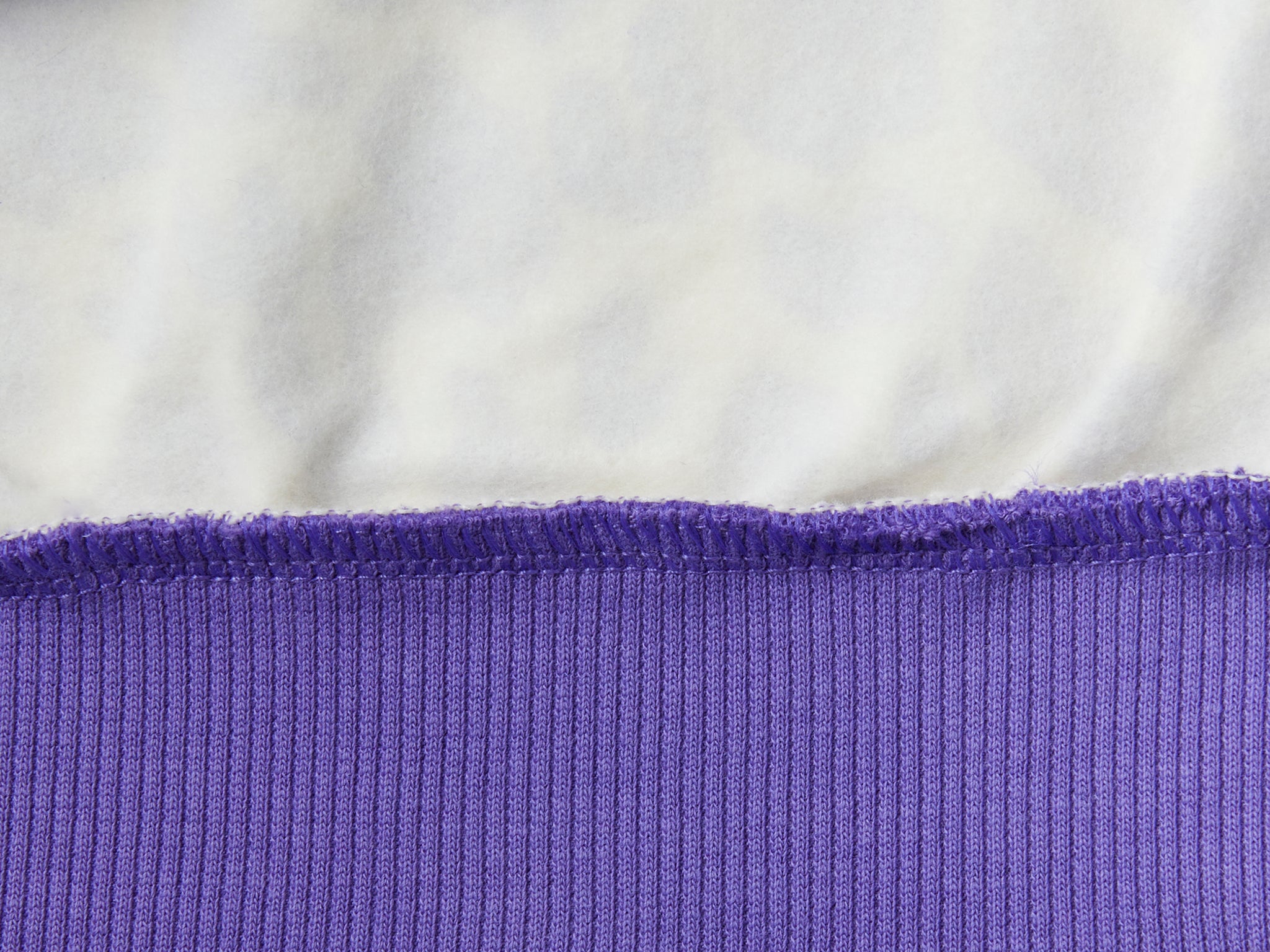 سويت شيرت بطبعة حيوانية من مزيج القطن المطاطي