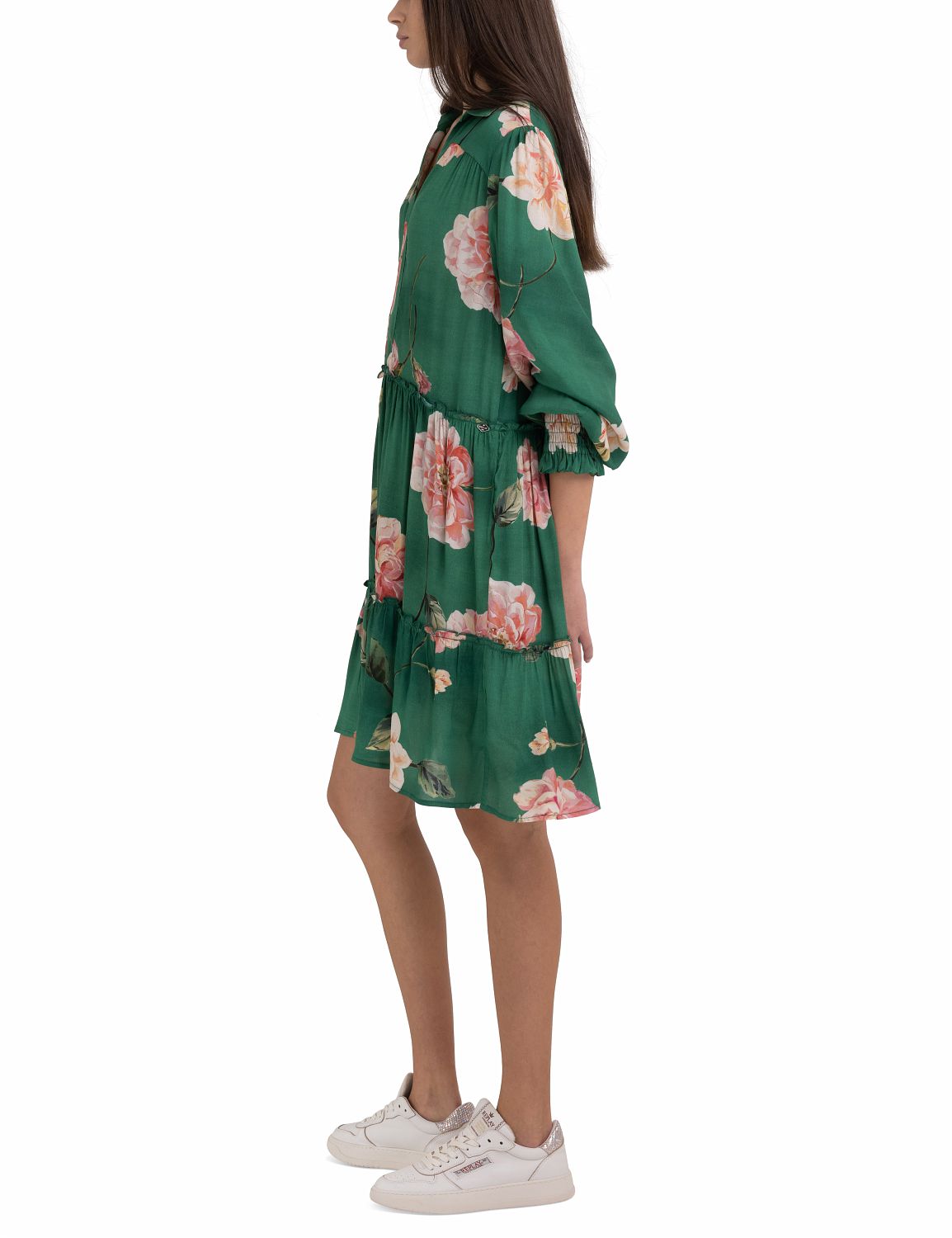 فستان قميص مكشكش بطبعة زهور الفاوانيا