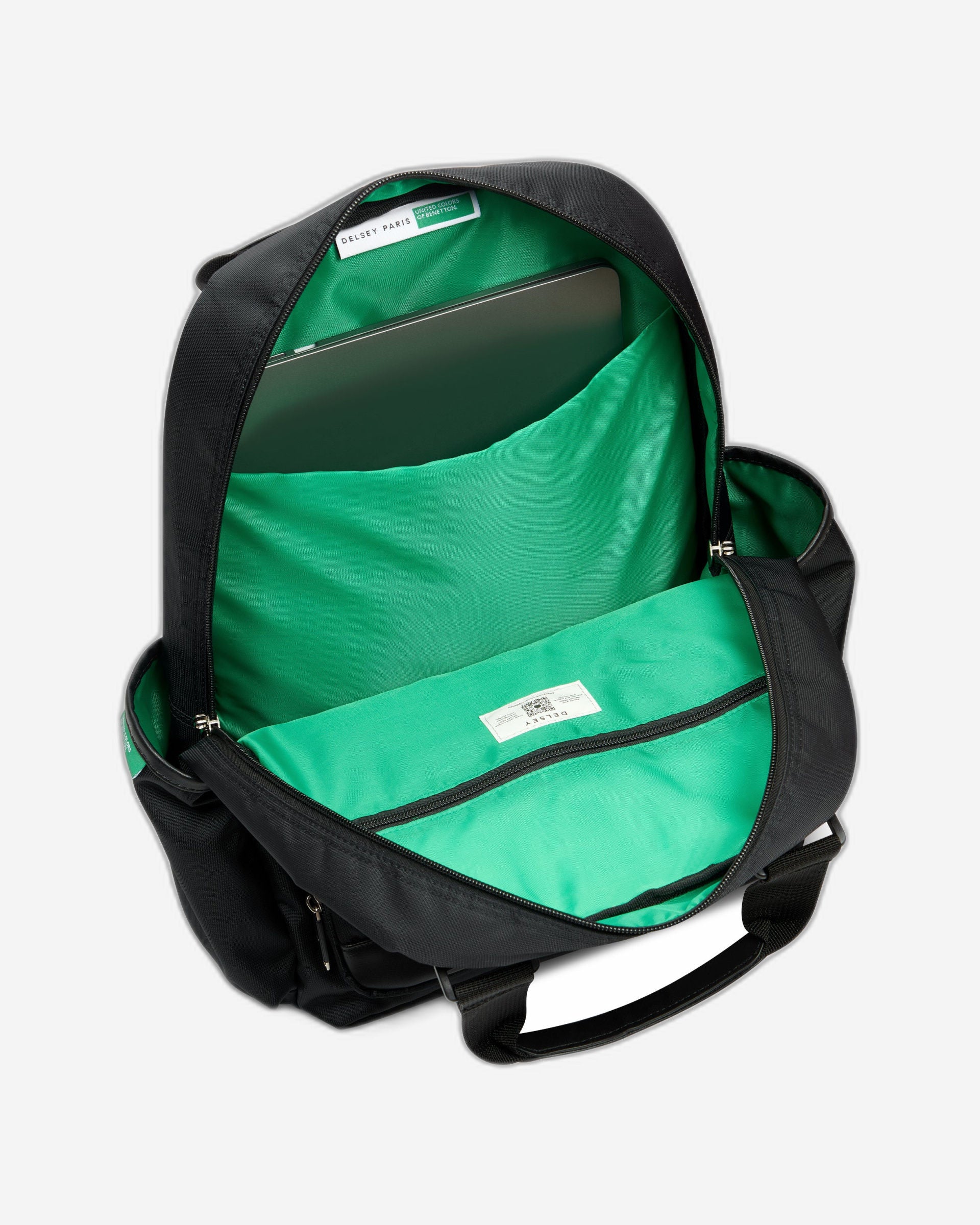 حقيبة ظهر يو سي بي كولور بلوك للكمبيوتر المحمول مقاس 15.6 بوصة