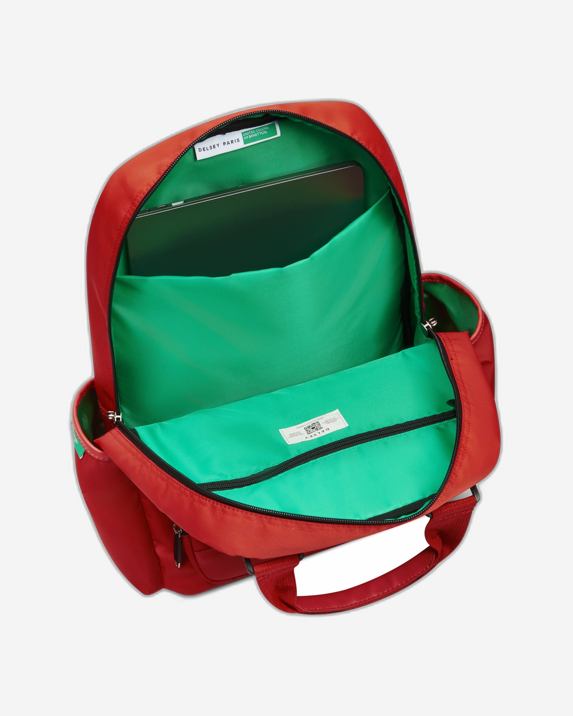 حقيبة ظهر يو سي بي كولور بلوك للكمبيوتر المحمول مقاس 15.6 بوصة