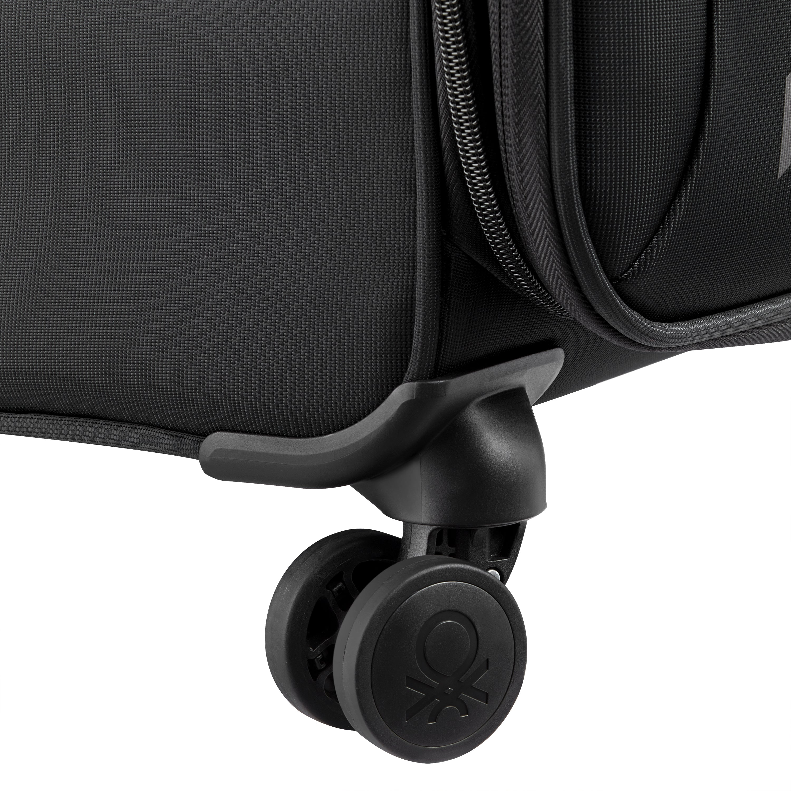 حقيبة سفر ناعمة قابلة للتمدد بعجلتين من UCB Color Block 4