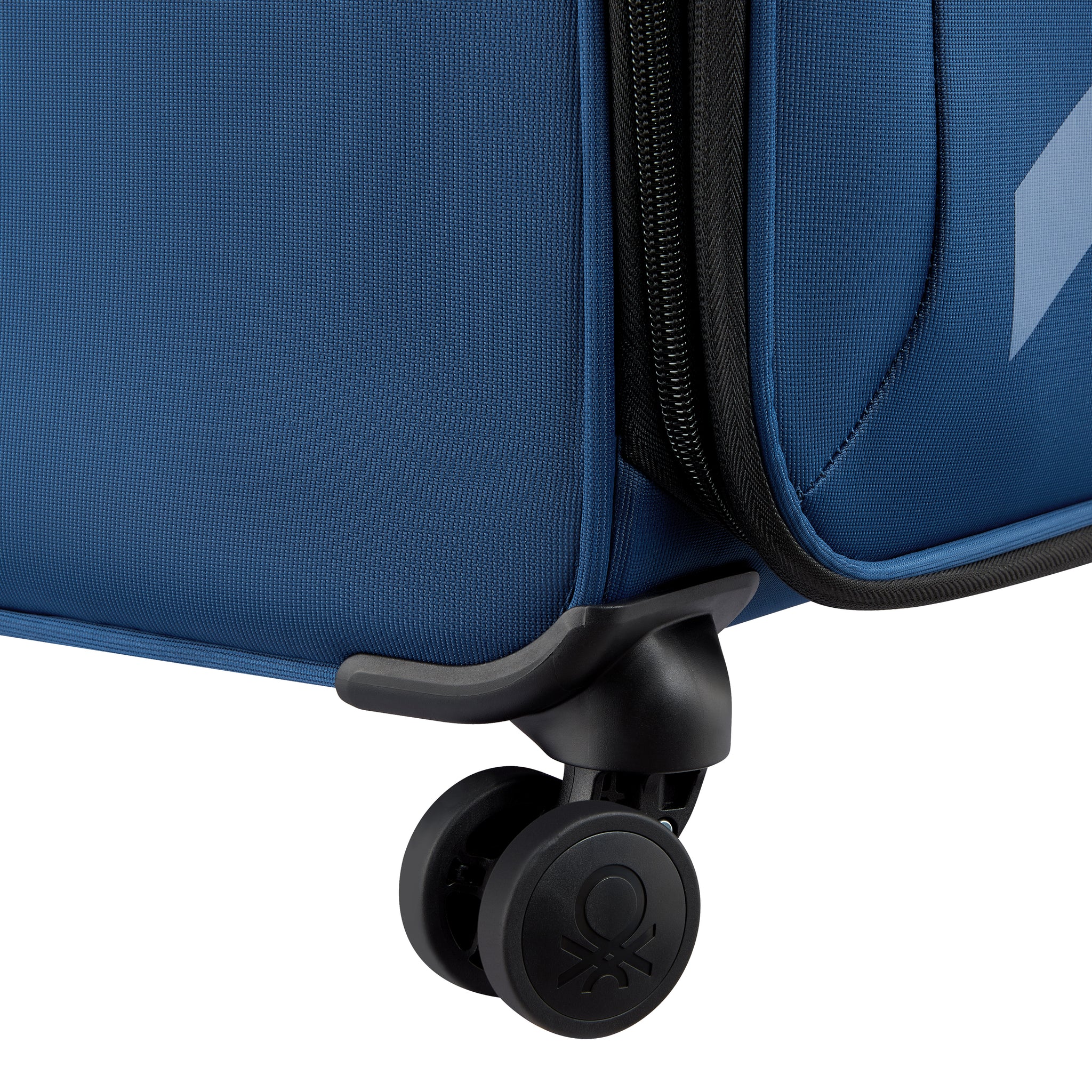 حقيبة سفر ناعمة قابلة للتمدد بعجلتين من UCB Color Block 4