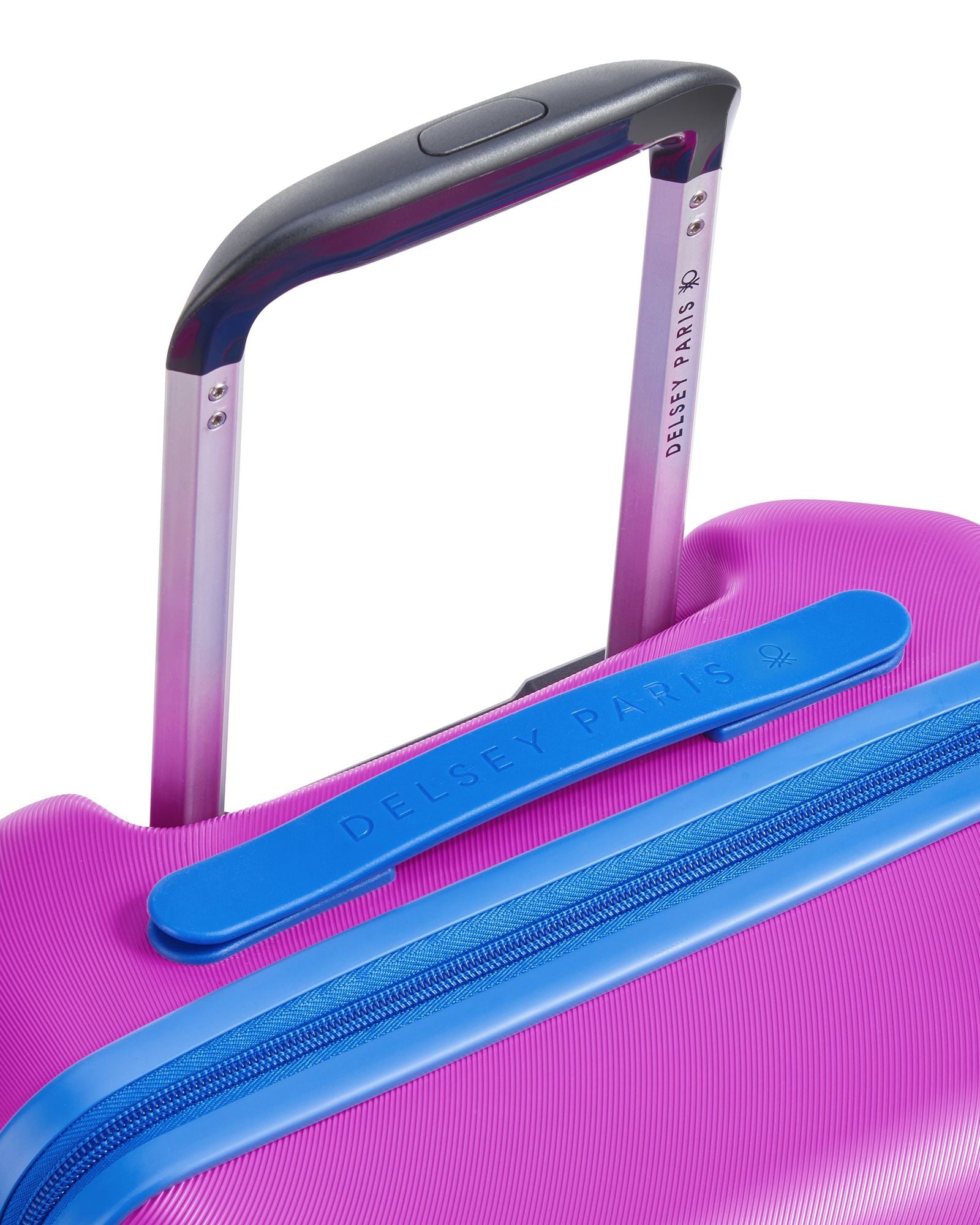 عربة أمتعة UCOB Fabrica 4 ذات العجلات المزدوجة والغطاء الصلب غير القابل للتمدد