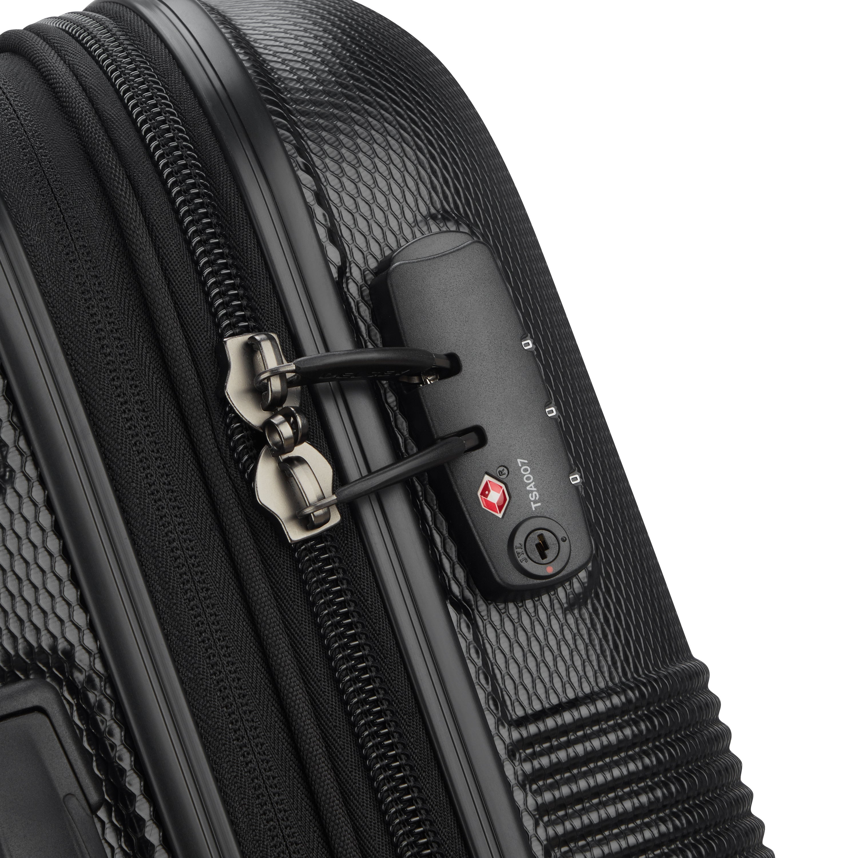 حقيبة سفر قابلة للتمدد من سلسلة FLANERIE SE من Delsey Paris مزودة بأربع عجلات مزدوجة