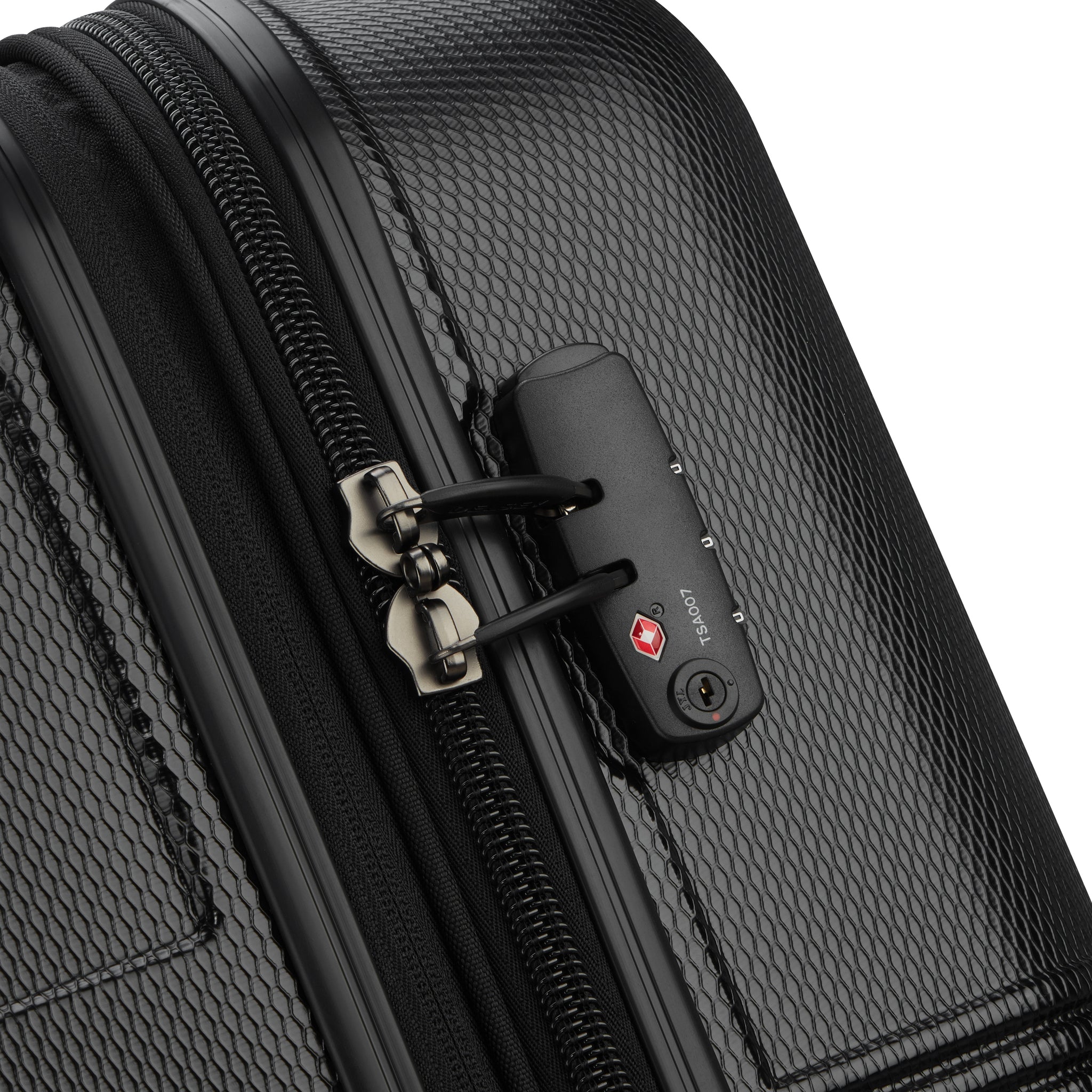 حقيبة سفر قابلة للتمدد من سلسلة FLANERIE SE من Delsey Paris مزودة بأربع عجلات مزدوجة