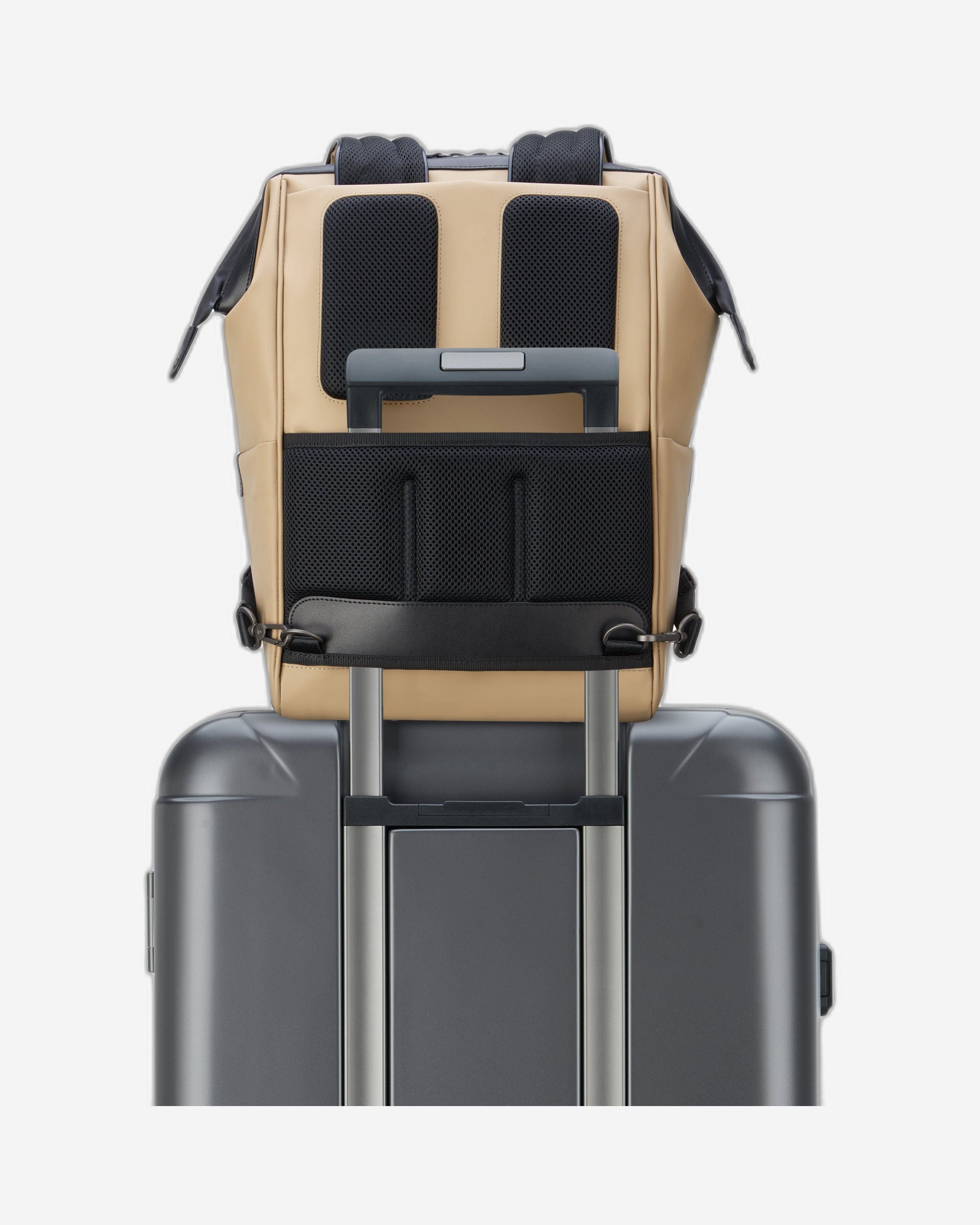 حقيبة ظهر بيجو فوياجيز ترافل، حجرة واحدة، مقاس 16 بوصة