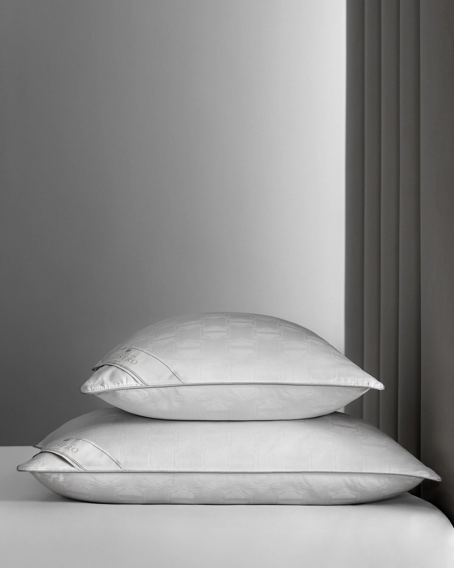 Togas Maestro camel wool pillow