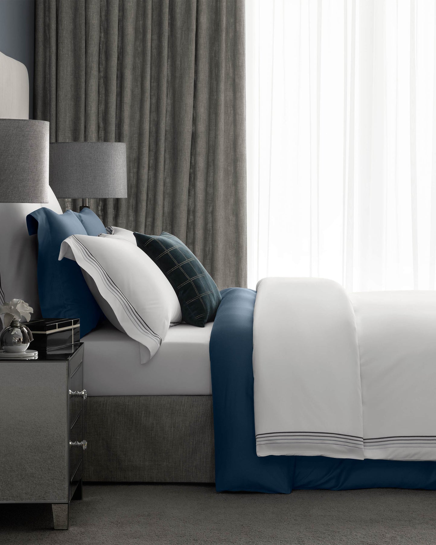 Togas Linari Fitted Sheet in White