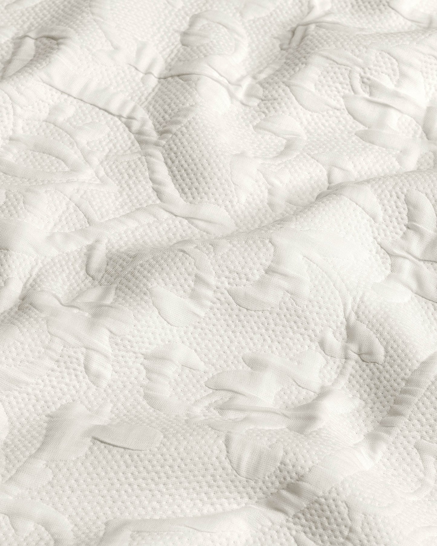 Togas Monte Bedcover in White