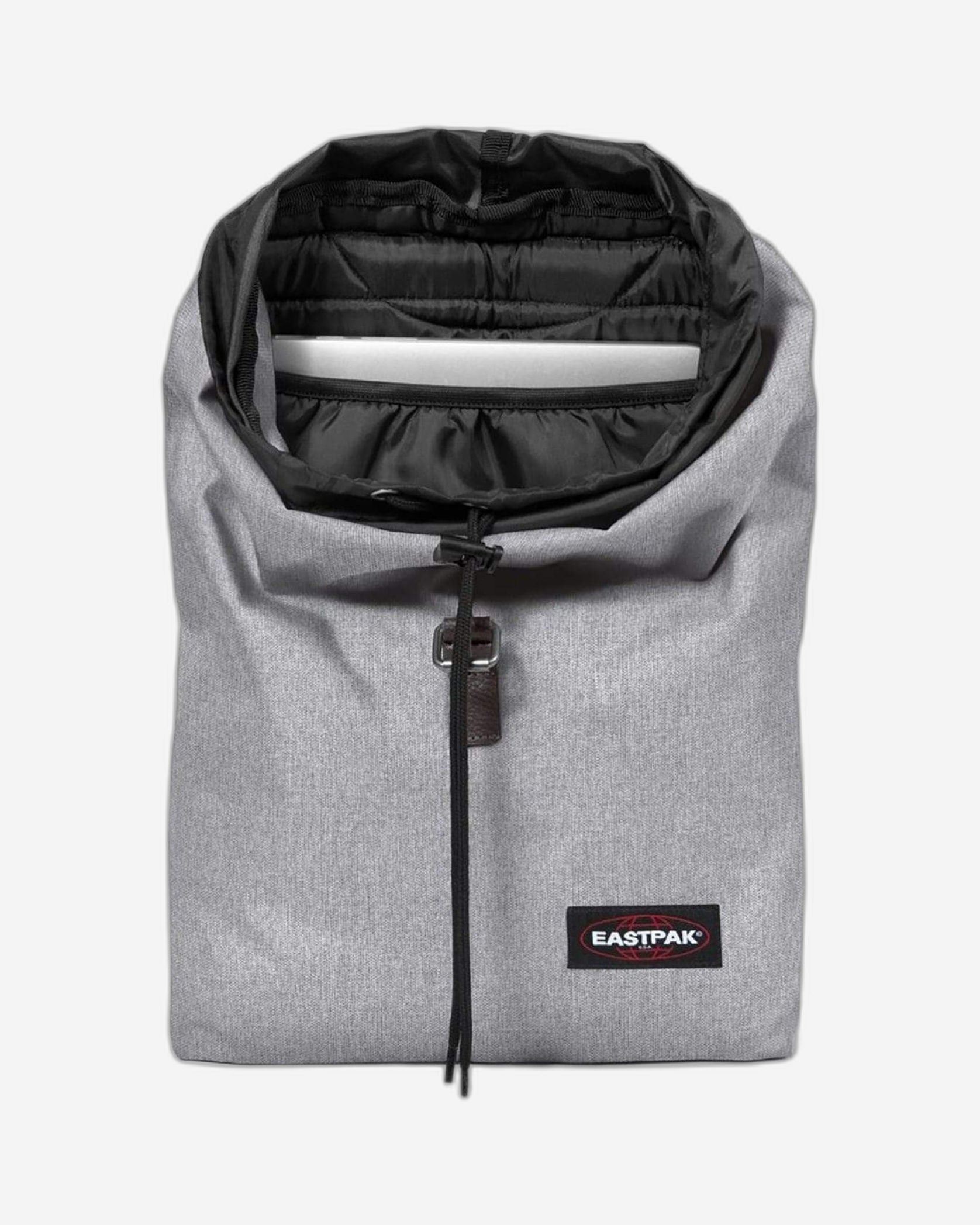 حقيبة ظهر إيستباك سييرا صنداي جراي كبيرة للكمبيوتر المحمول - EK76B363