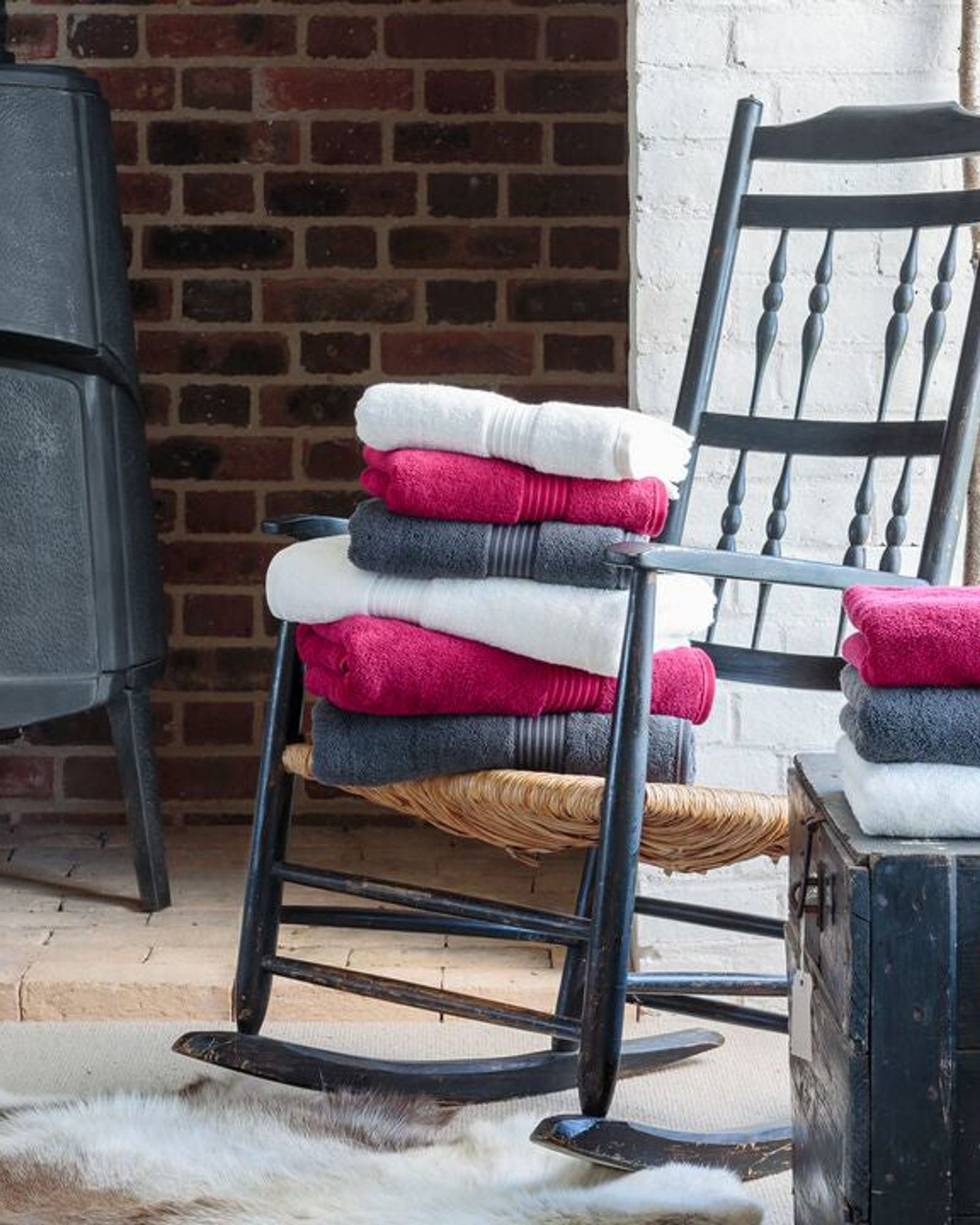 مجموعة مناشف وسجادات الاستحمام