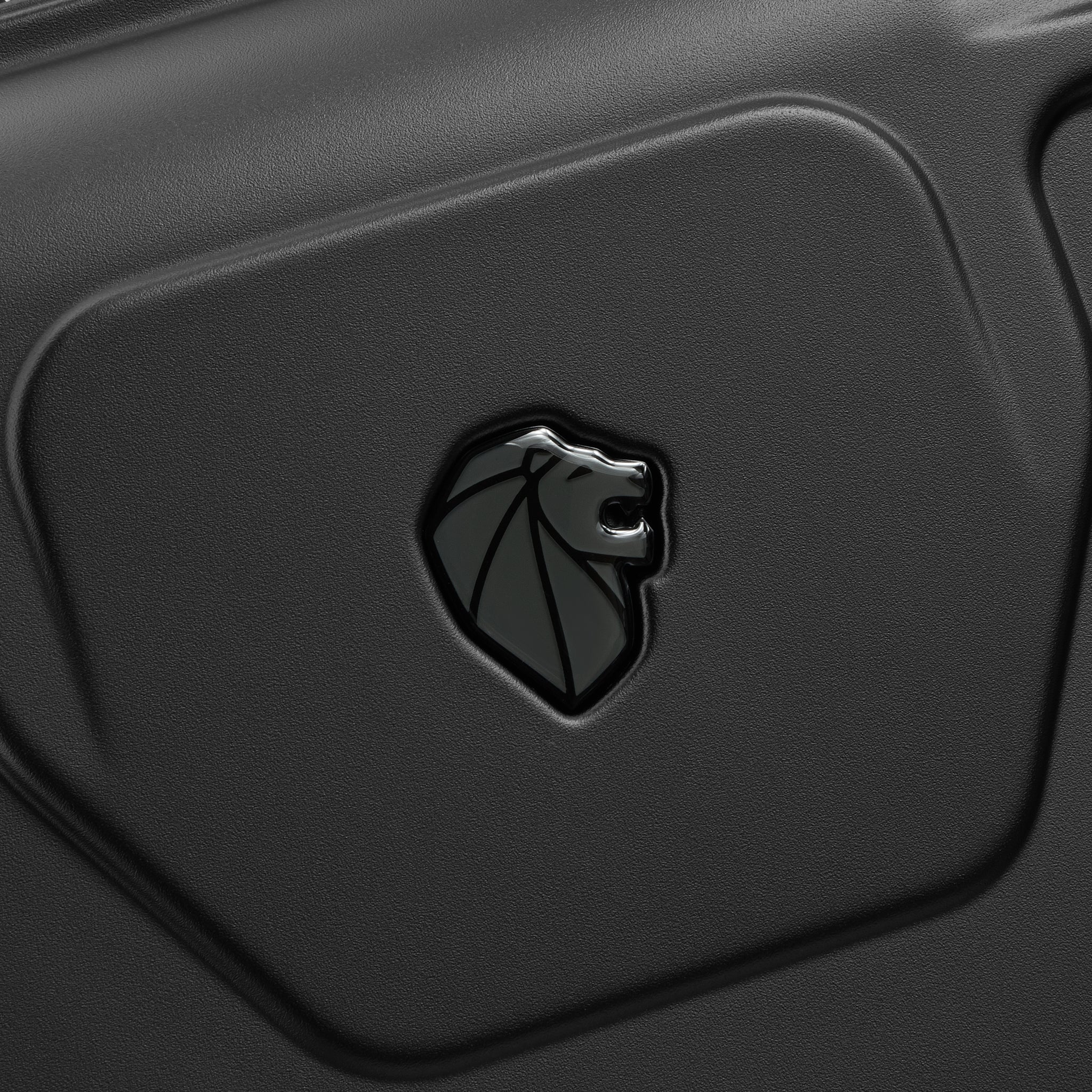 حقيبة أمتعة بيجو زيب هارد كيس بأربع عجلات مزدوجة قابلة للتمدد