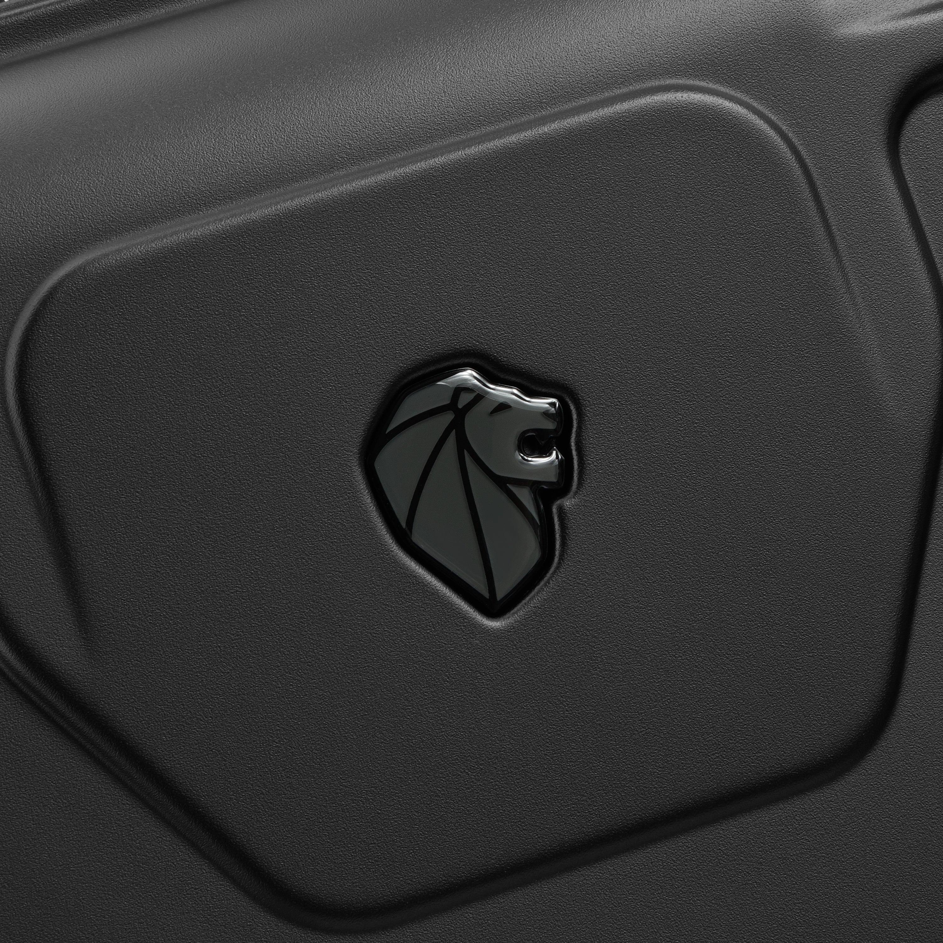 حقيبة أمتعة بيجو زيب هارد كيس بأربع عجلات مزدوجة قابلة للتمدد