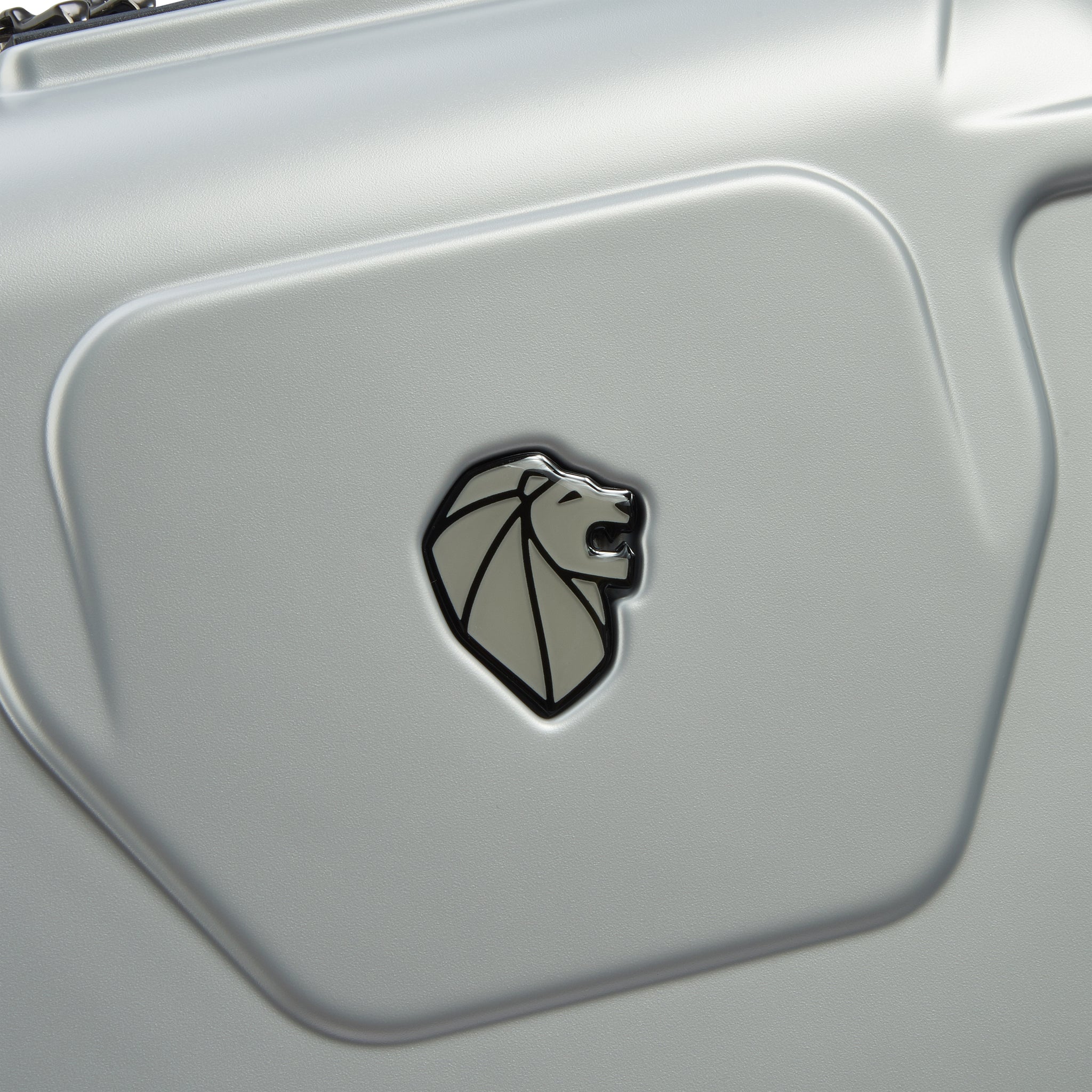 حقيبة أمتعة بيجو زيب هارد كيس بأربع عجلات مزدوجة قابلة للتمدد