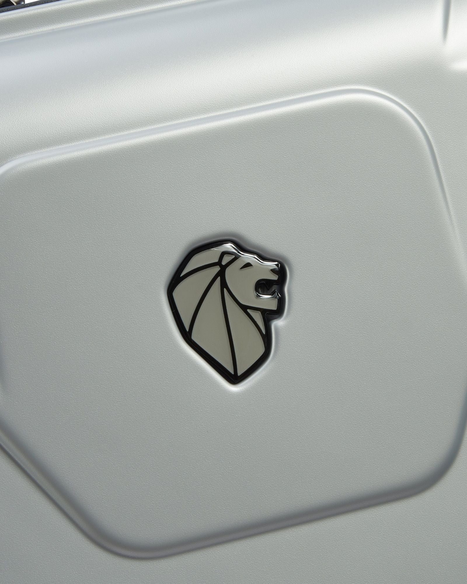 حقيبة أمتعة بيجو زيب هارد كيس بأربع عجلات مزدوجة قابلة للتمدد