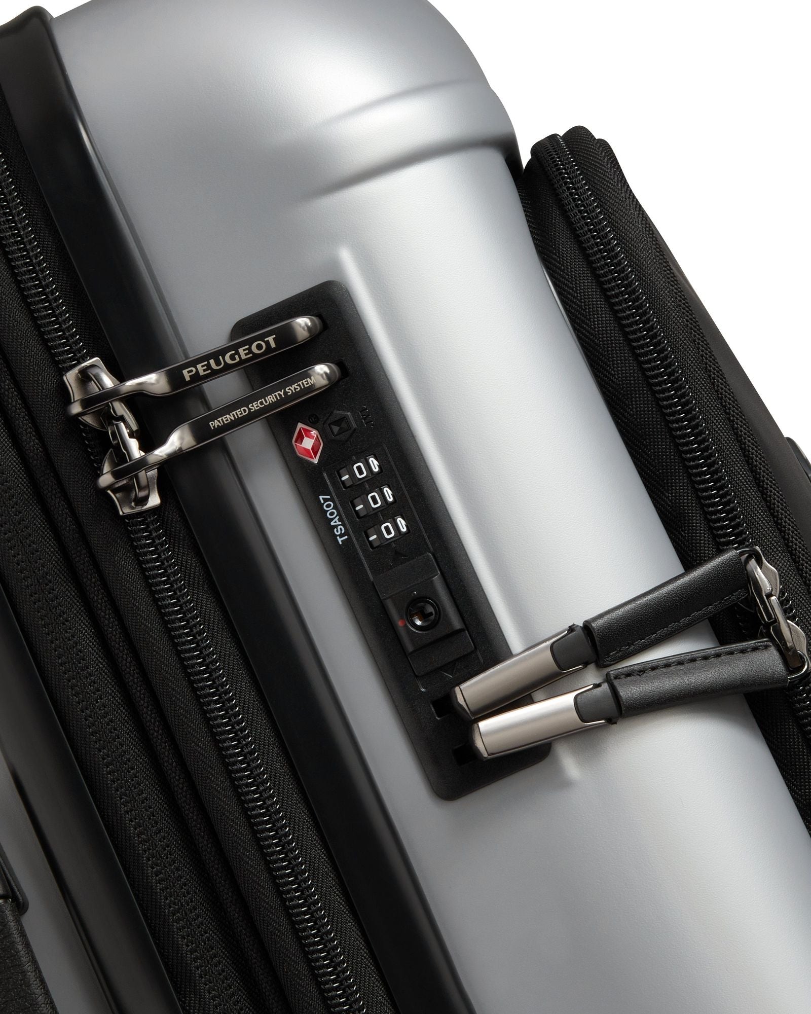 حقيبة بيجو زيب الصلبة ذات العجلات الأربع المزدوجة