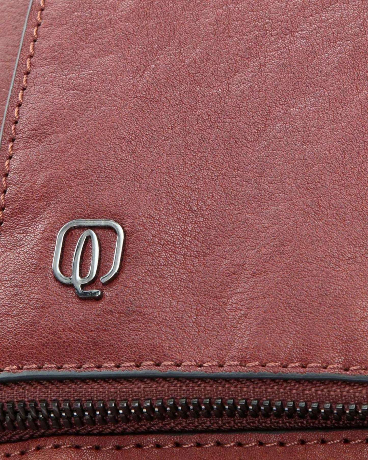 حقيبة أدوات الزينة بيكوادرو مربعة - لون تبغ - BY3853B3/CU