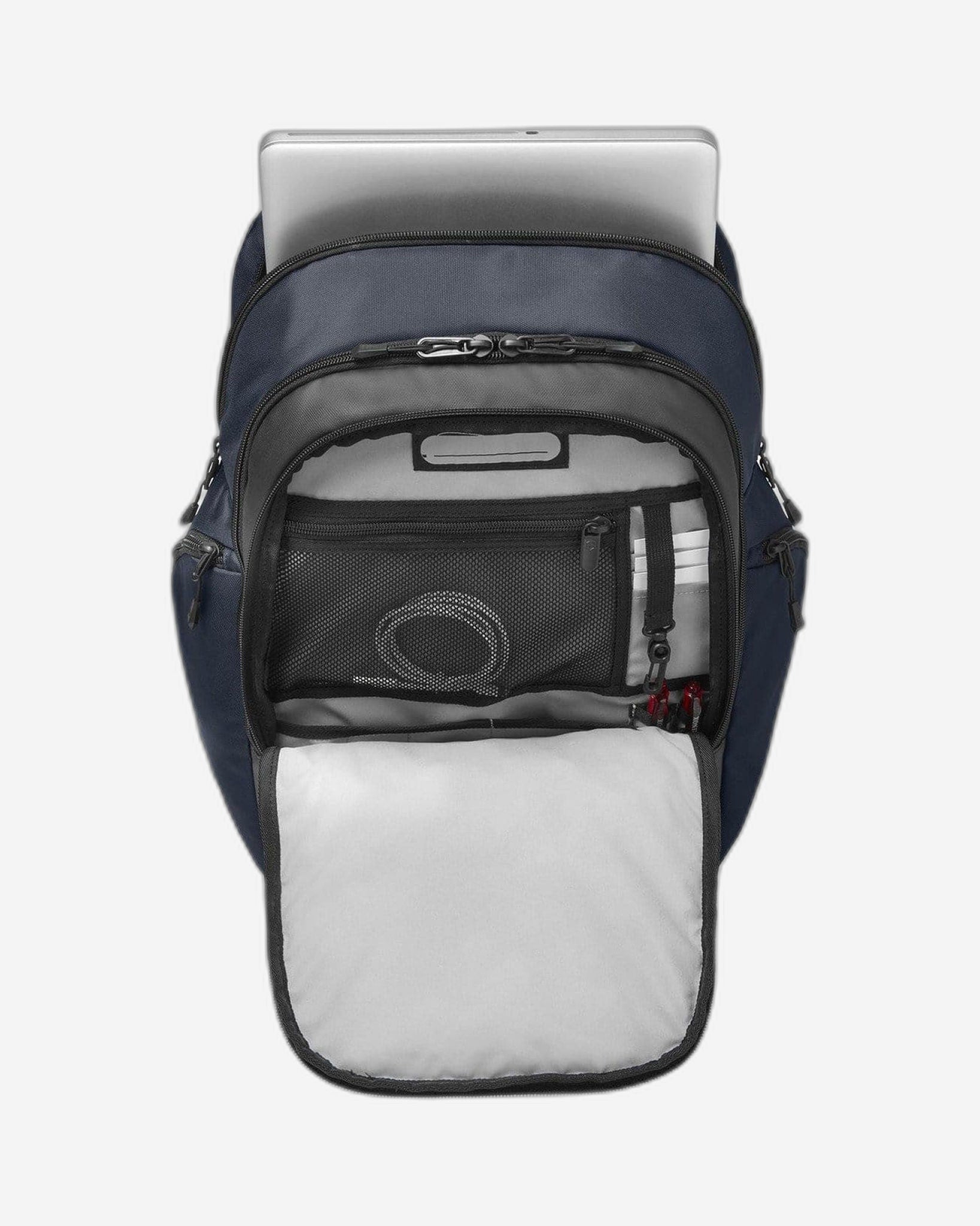 حقيبة ظهر Victorinox Almont Original ذات السحاب العمودي