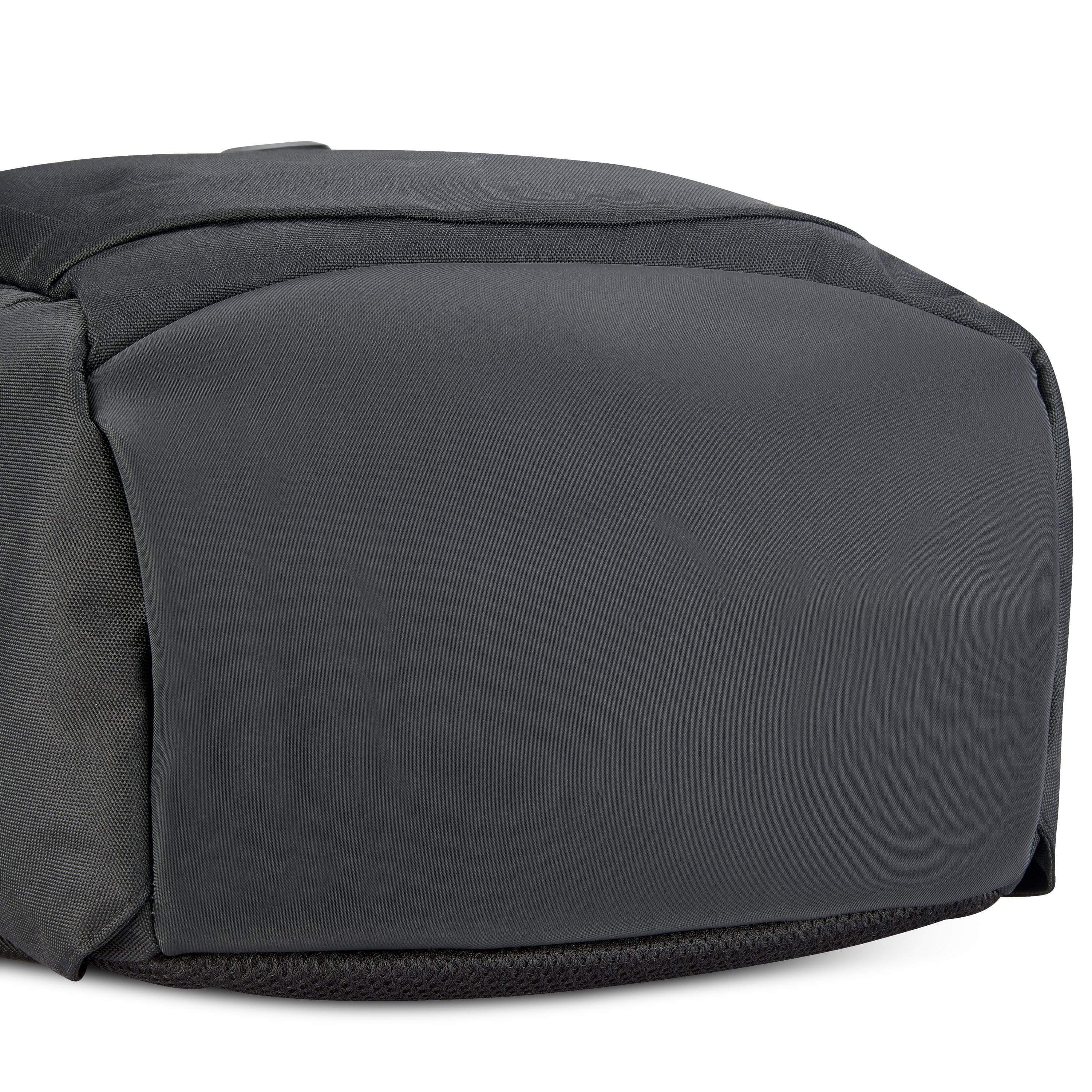 ديلسي باريس سيكوربان