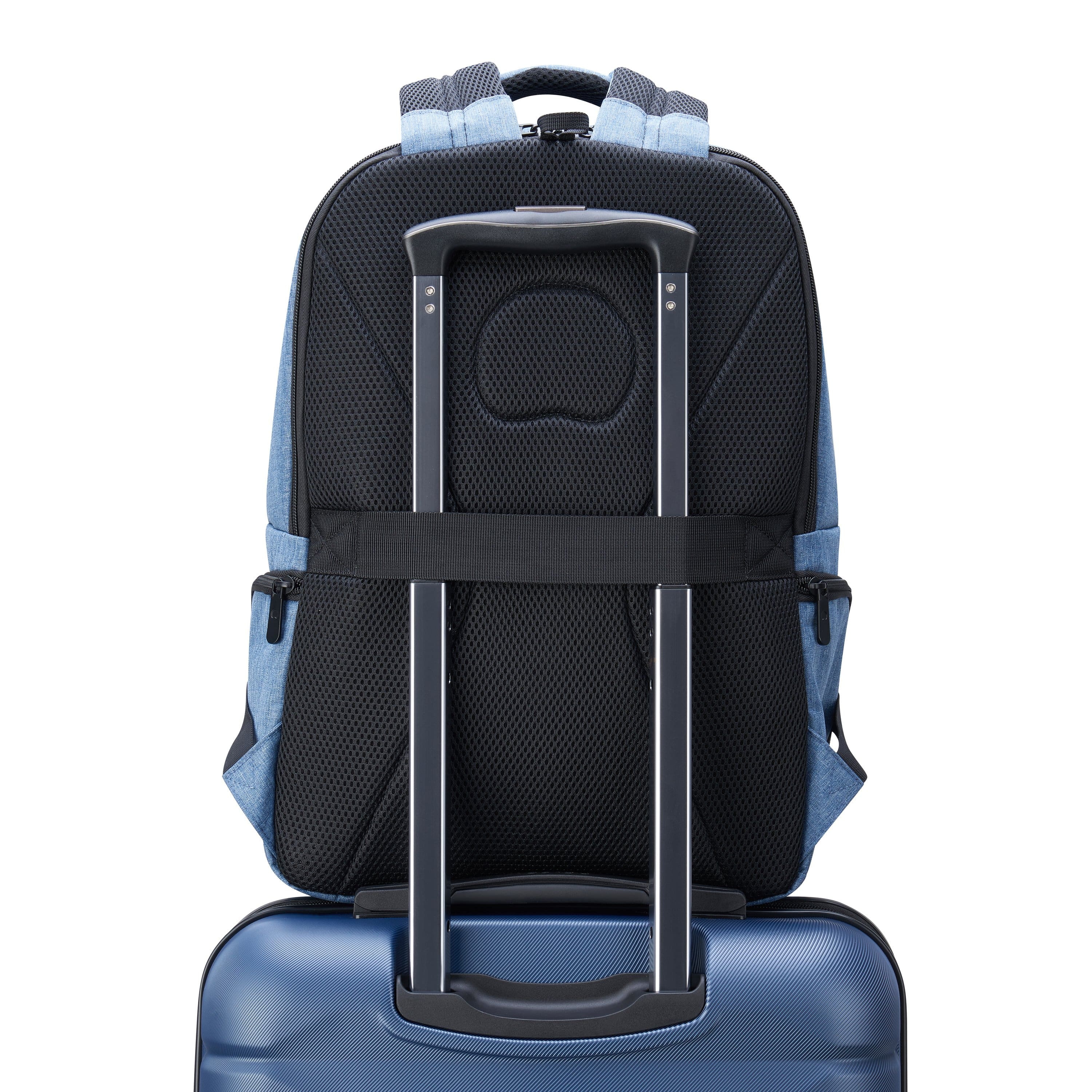 ديلسي باريس إليمنت فوييجر