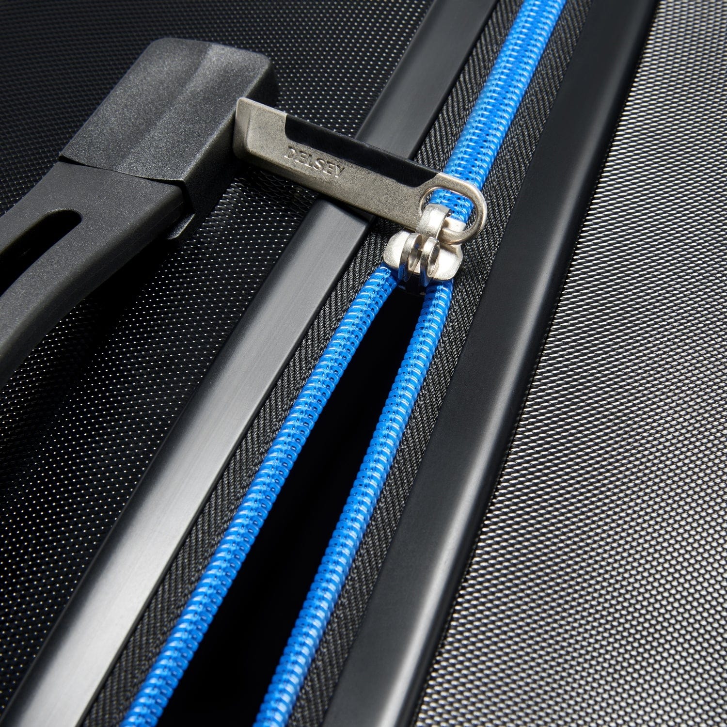 ديلسي باريس إيرواز