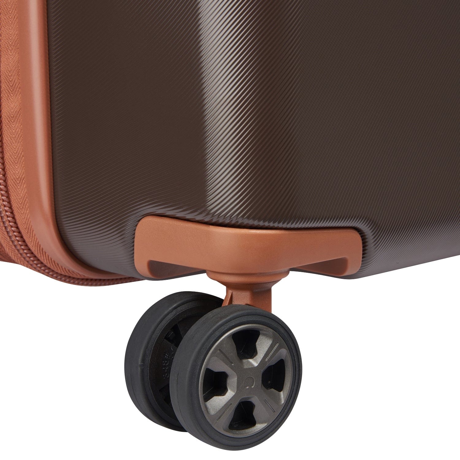 ديلسي باريس بروميناد هارد 2.0