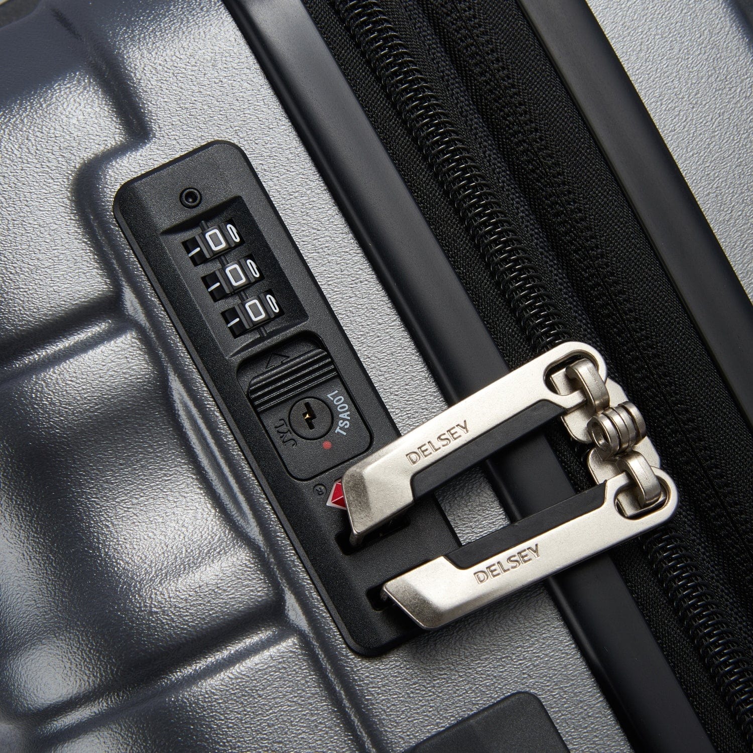 ديلسي باريس تيفاني