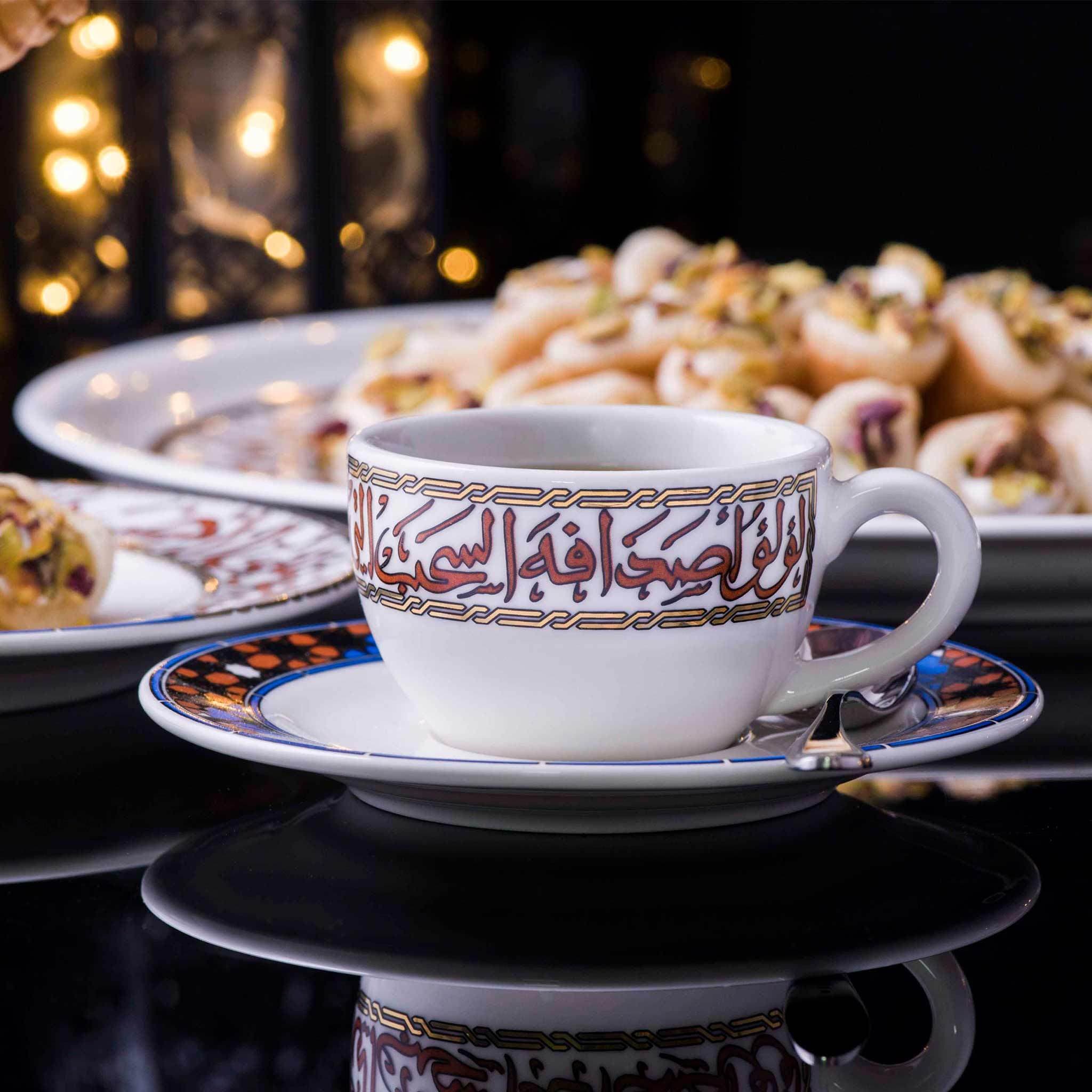 مجموعة ديملاج ميلانج من 6 فناجين قهوة وصحون (ذهبي وبني)