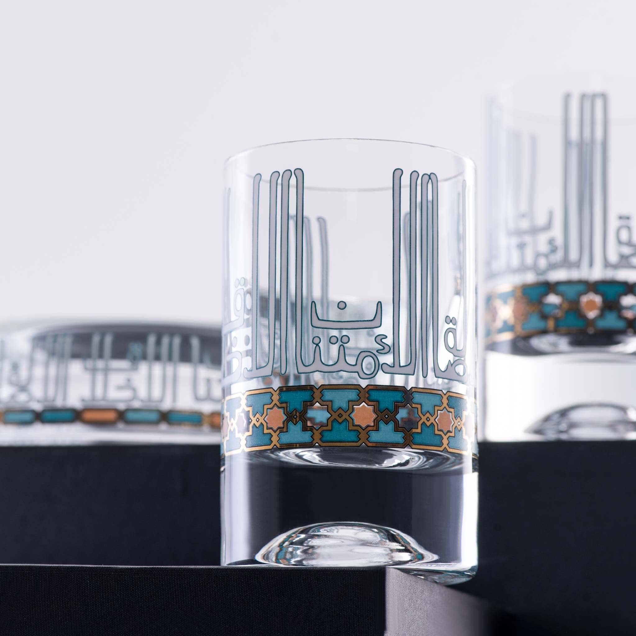 مجموعة ديملاج أصالة من 6 أكواب قصيرة (ذهبي وأخضر)