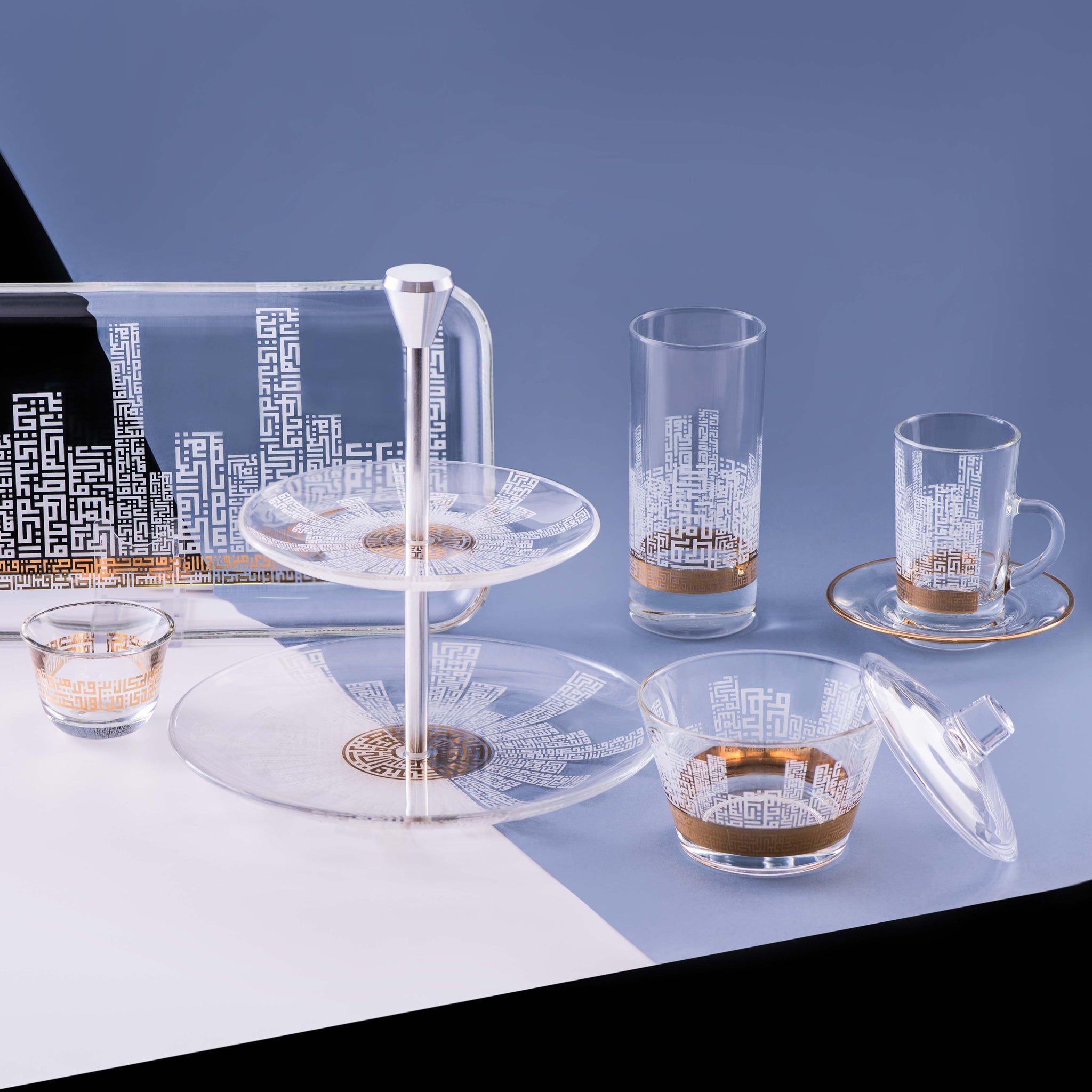 مجموعة ديملاج أبراج من 20 قطعة من أدوات الشرب المتنوعة (ذهبي)