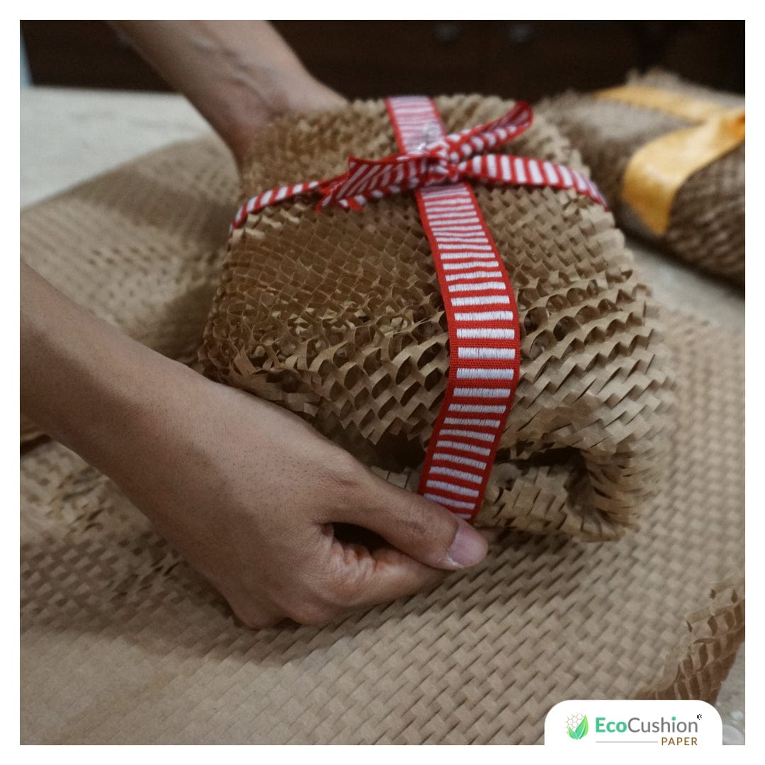 لفافة ورق تغليف EcoCushion | 50 مترًا × 15 بوصة | قابلة للتمدد حتى 75 مترًا