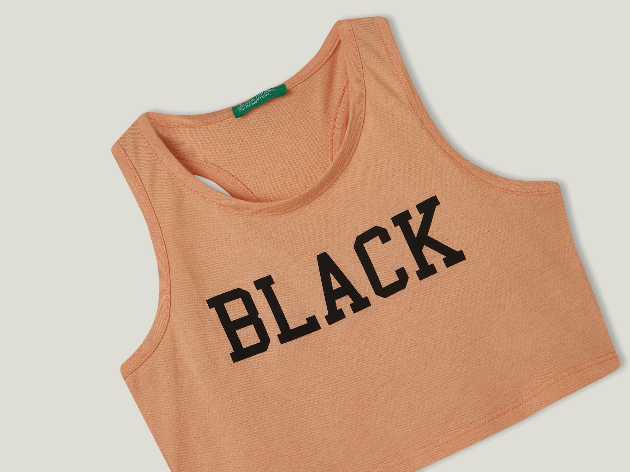 قميص قصير مع طباعة