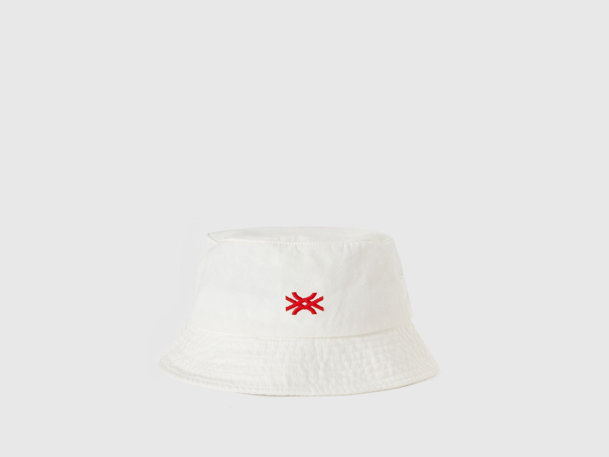 Fisherman's hat with logo