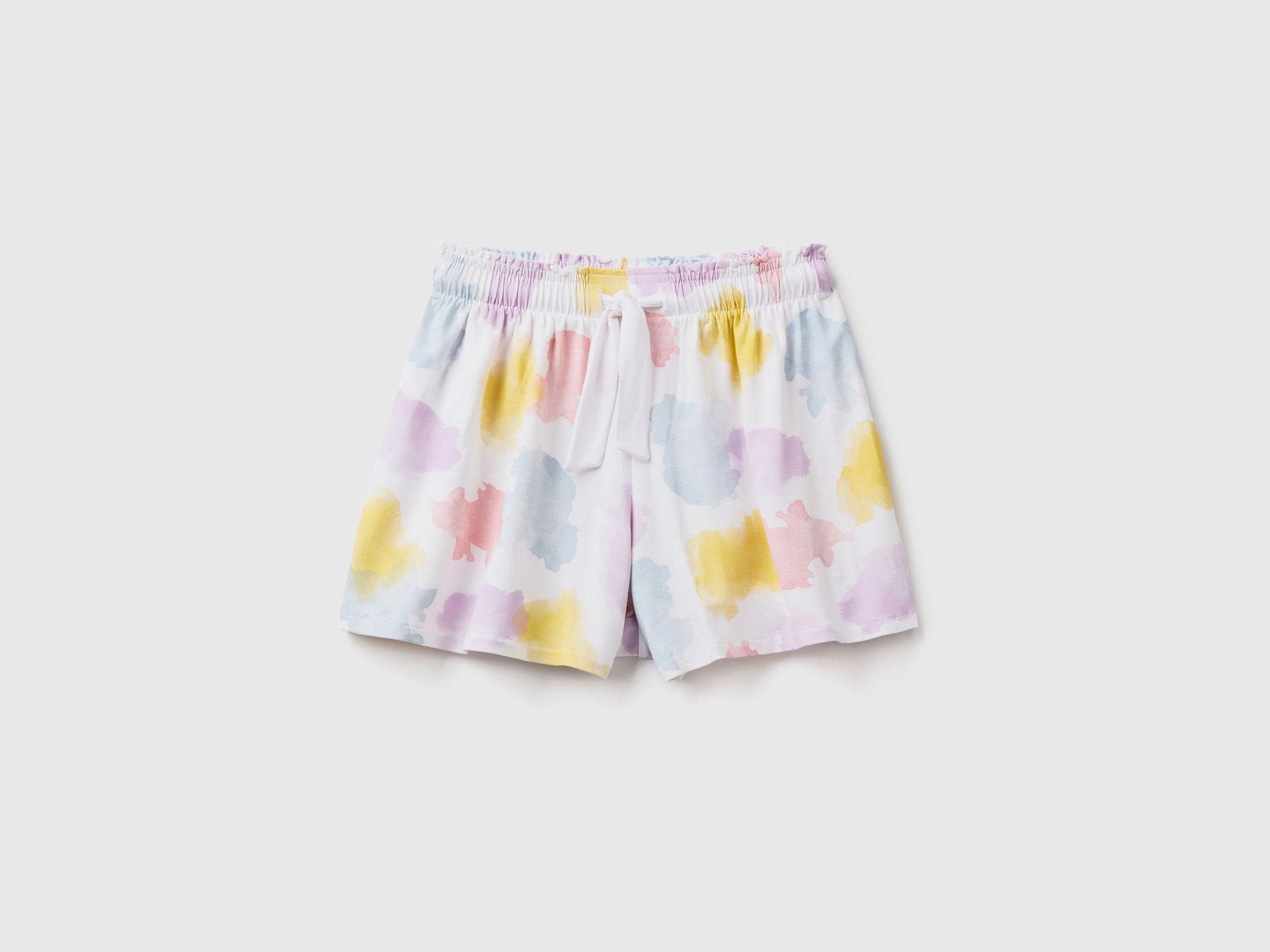 Tie-dye look bermudas