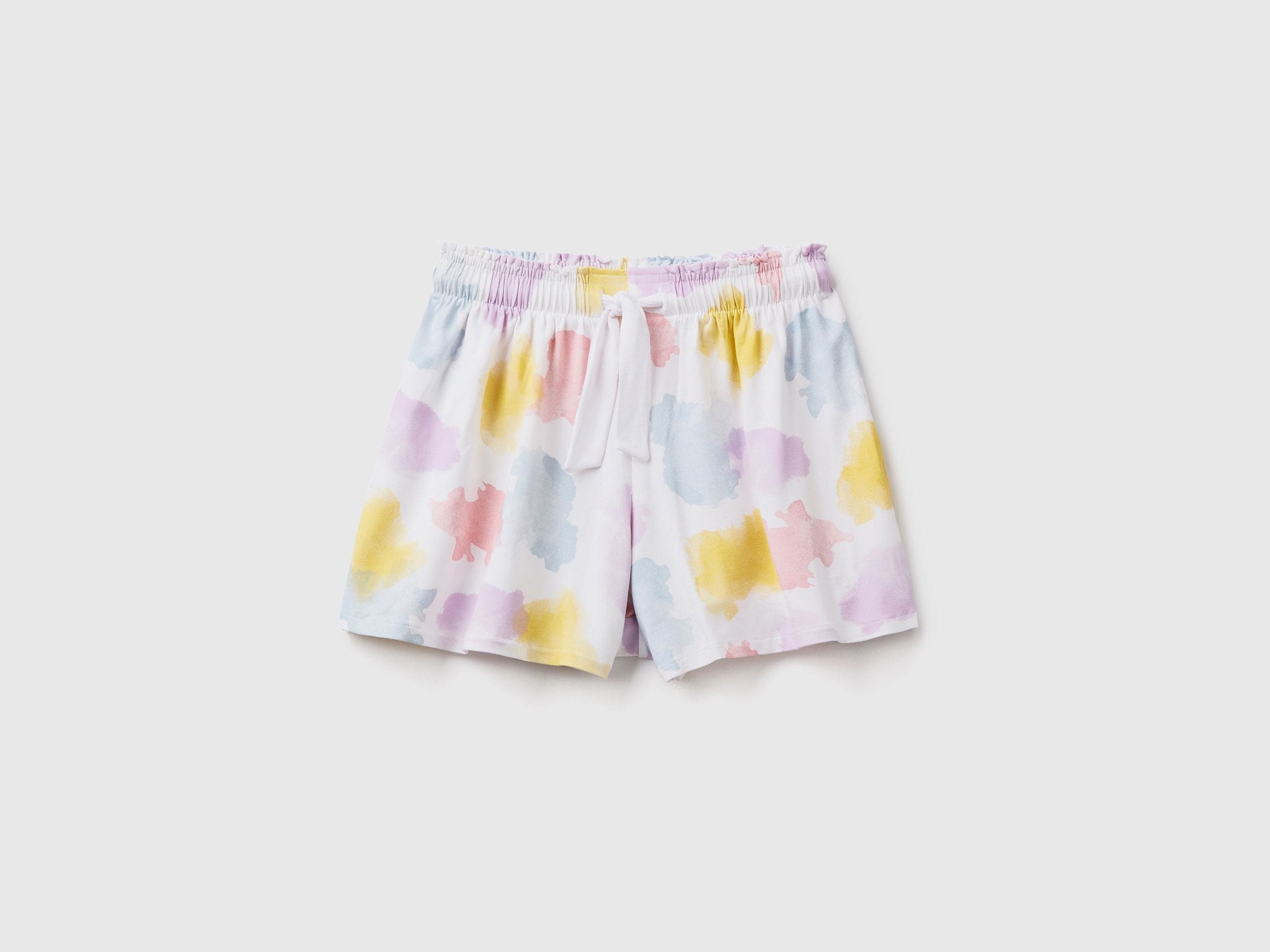 Tie-dye look bermudas