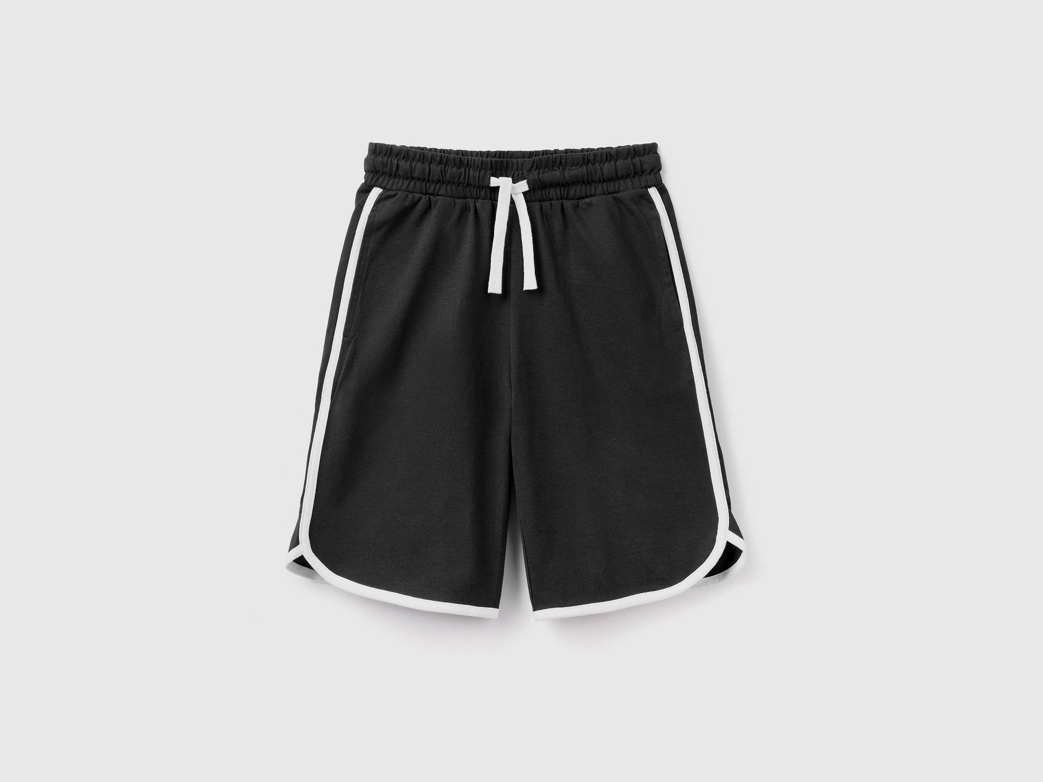 Basketball-style bermudas with drawstring