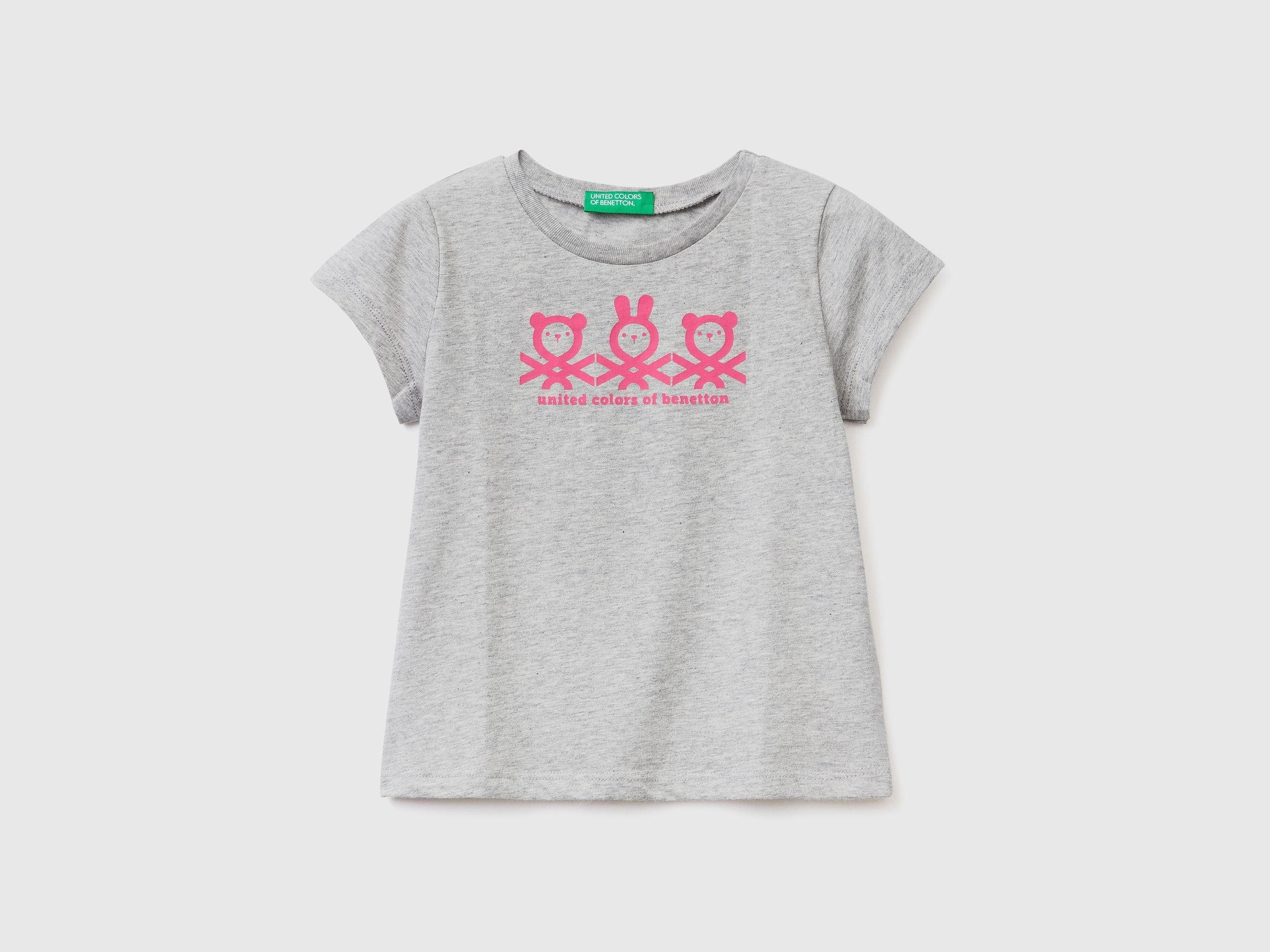 100% cotton t-shirt with logo