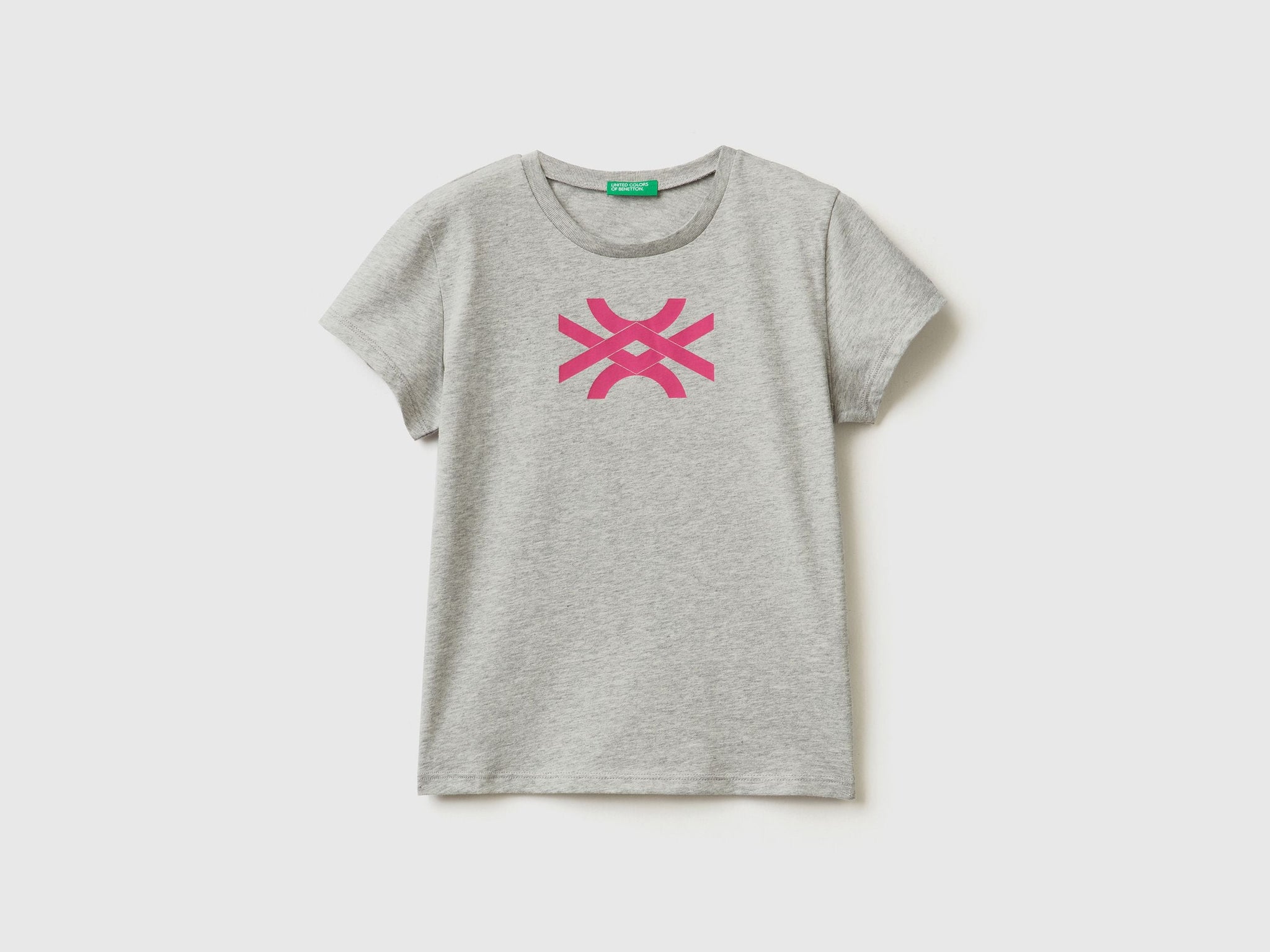 100% cotton t-shirt with logo