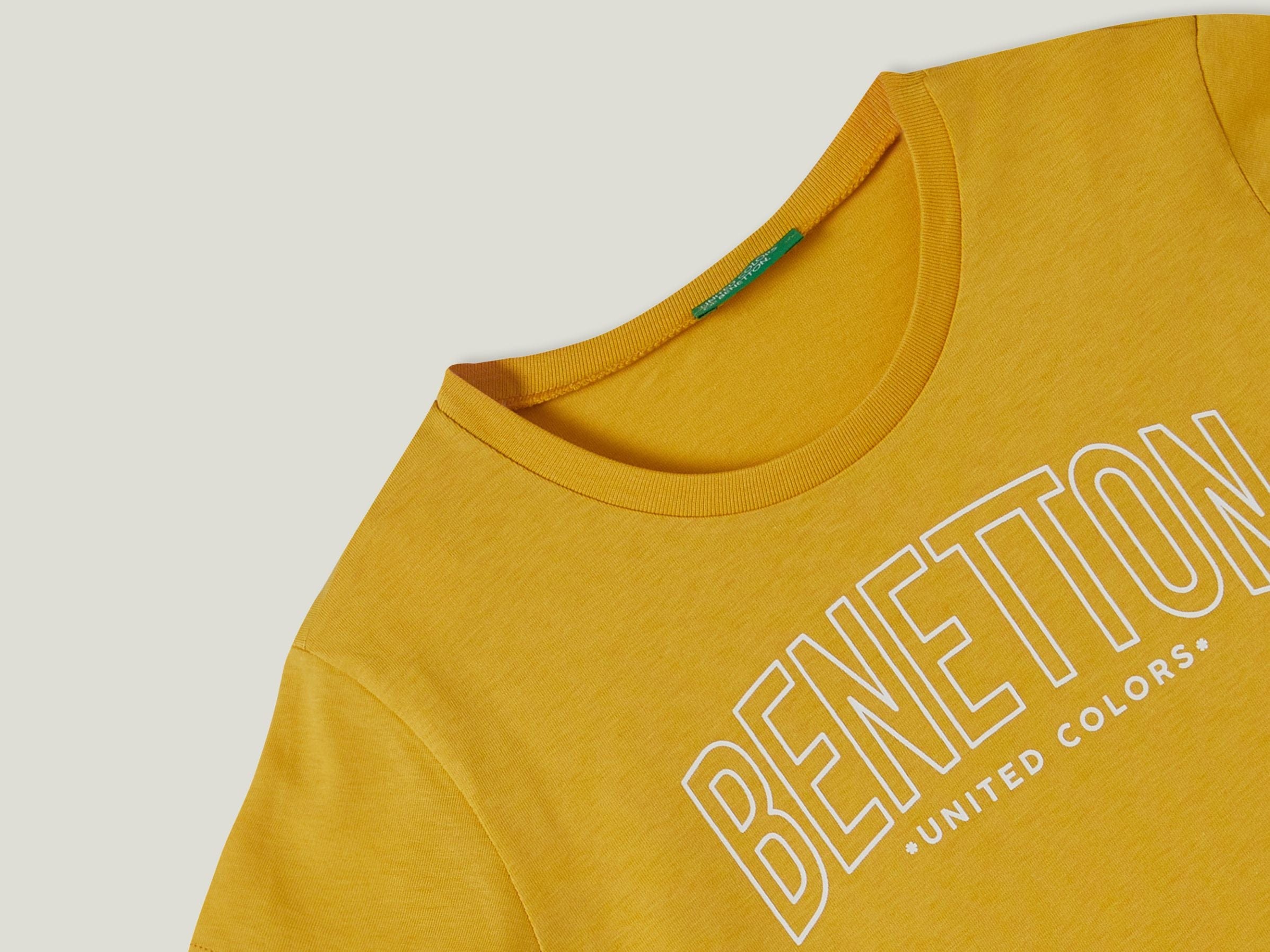 تي شيرت قطني 100% مع شعار