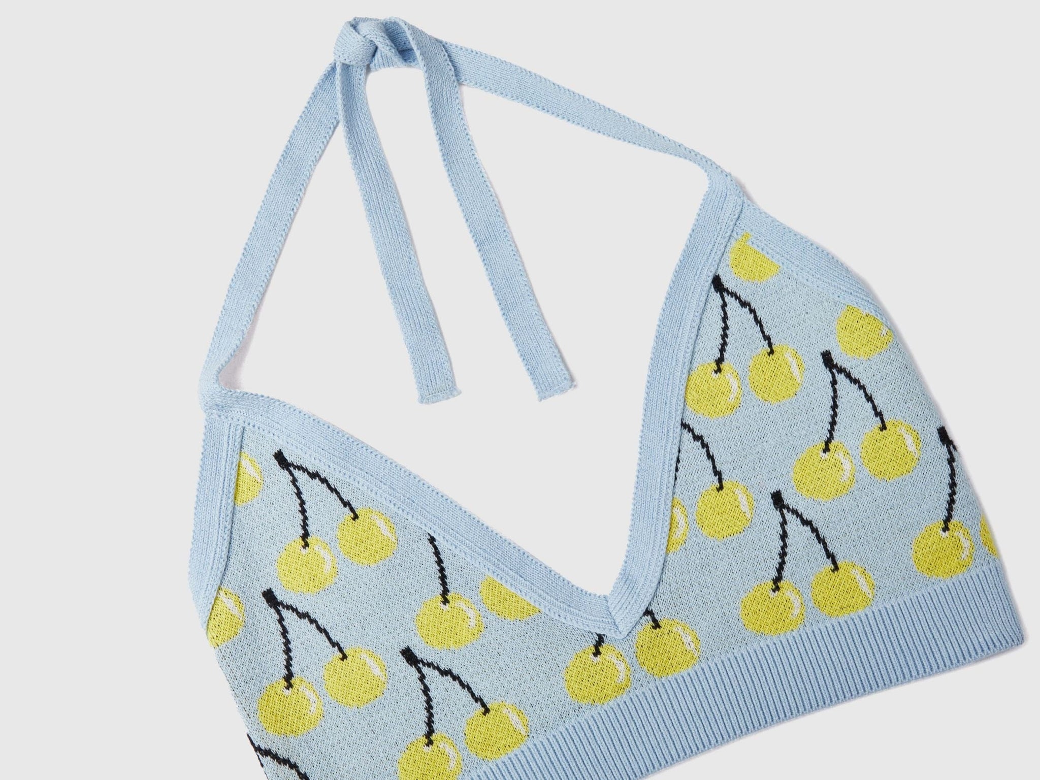 قمة بنمط الفاكهة