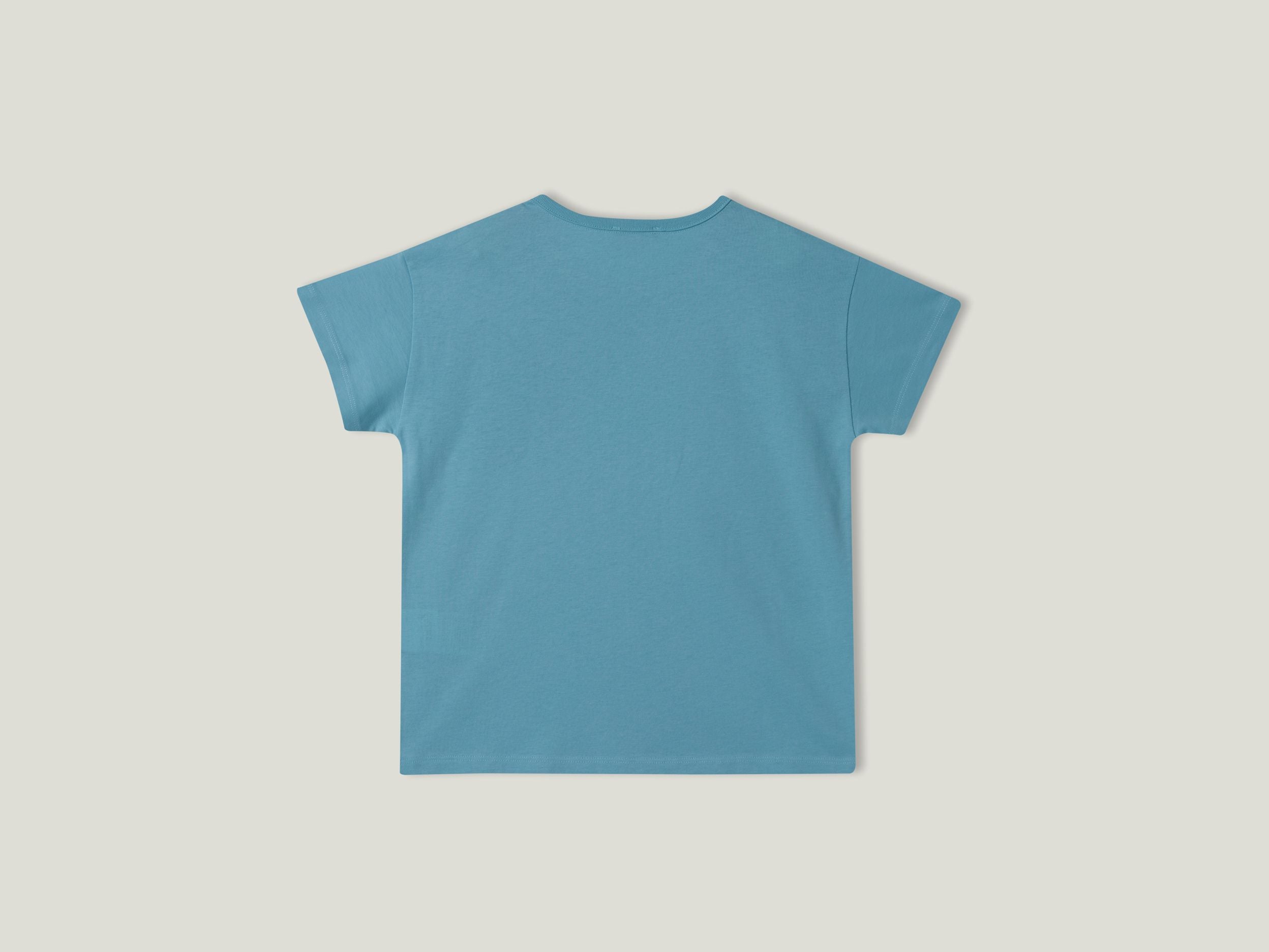 تي شيرت بقصّة مربعة مع تطريز