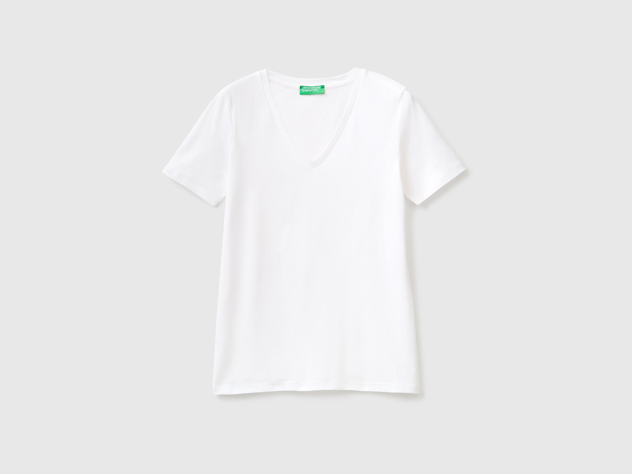 Pure cotton t-shirt with V-neck